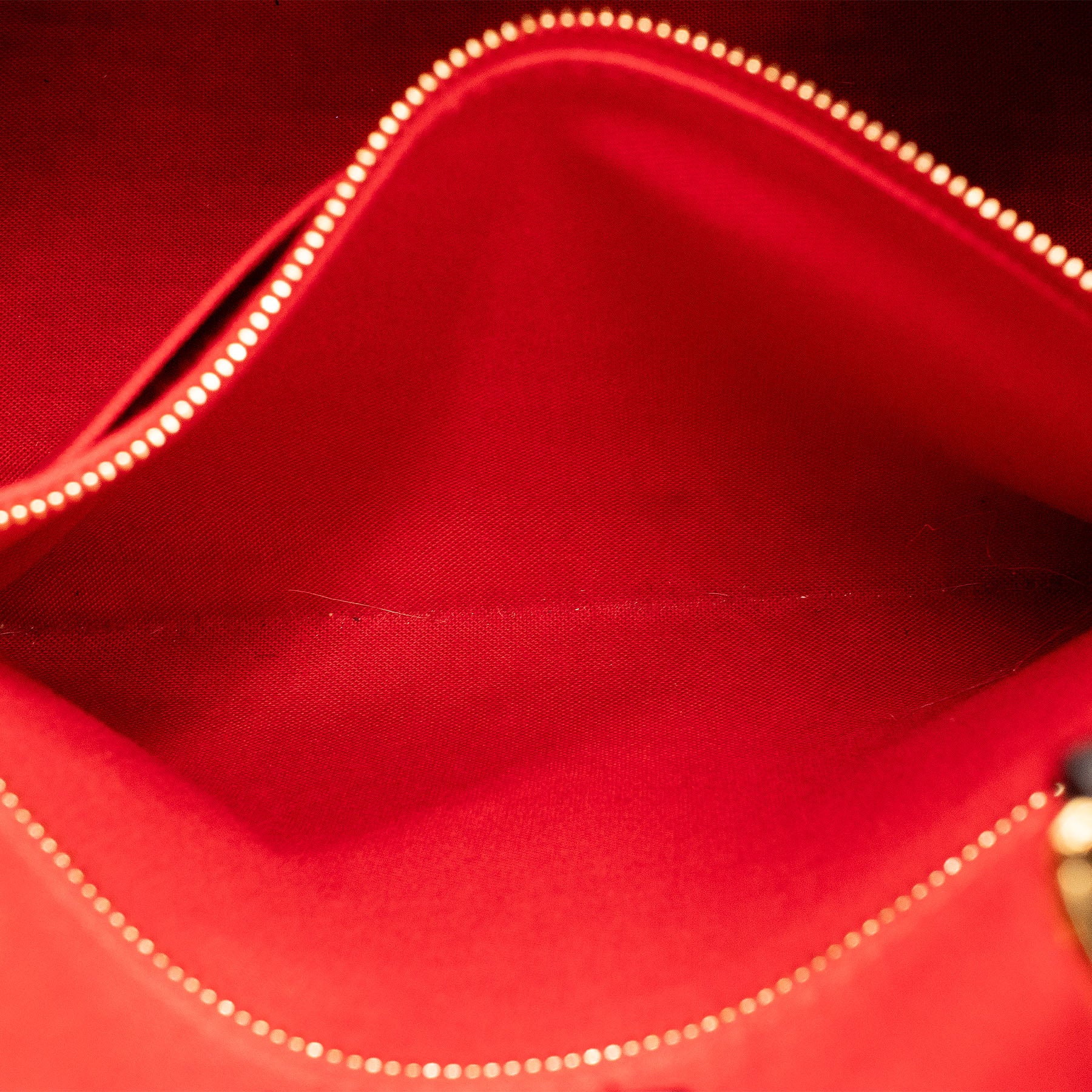 Louis Vuitton On The Go Monogram Reverse MM Handbag