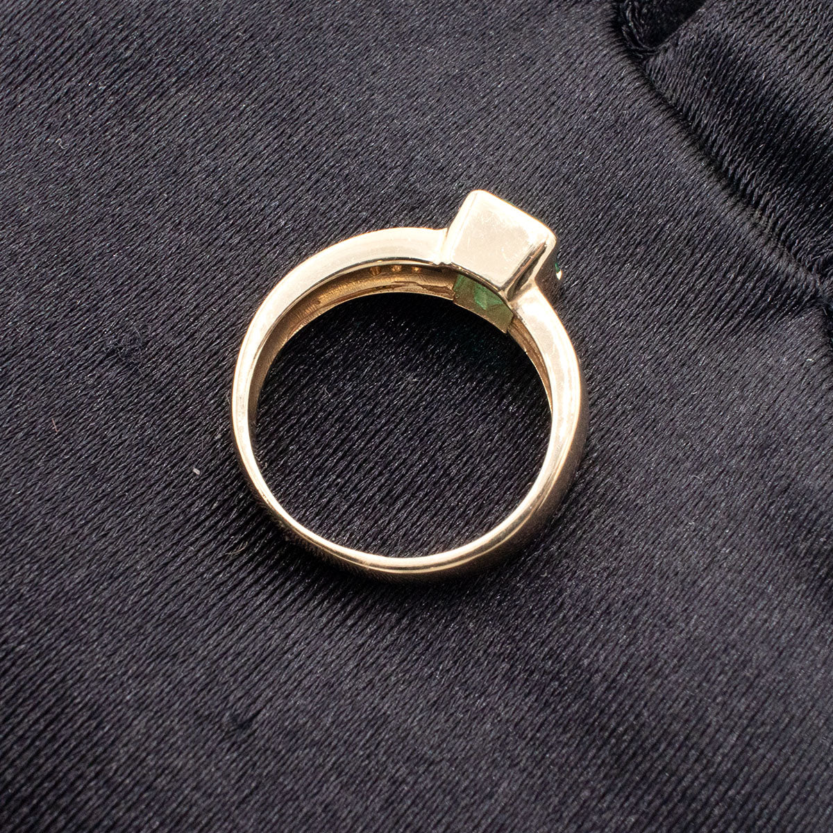 14k Yellow Gold Bezel Set Emerald & Diamond Ring