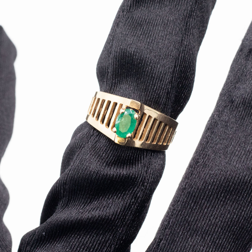 14k Yellow Gold Oval Cut Emerald Open Work Ring