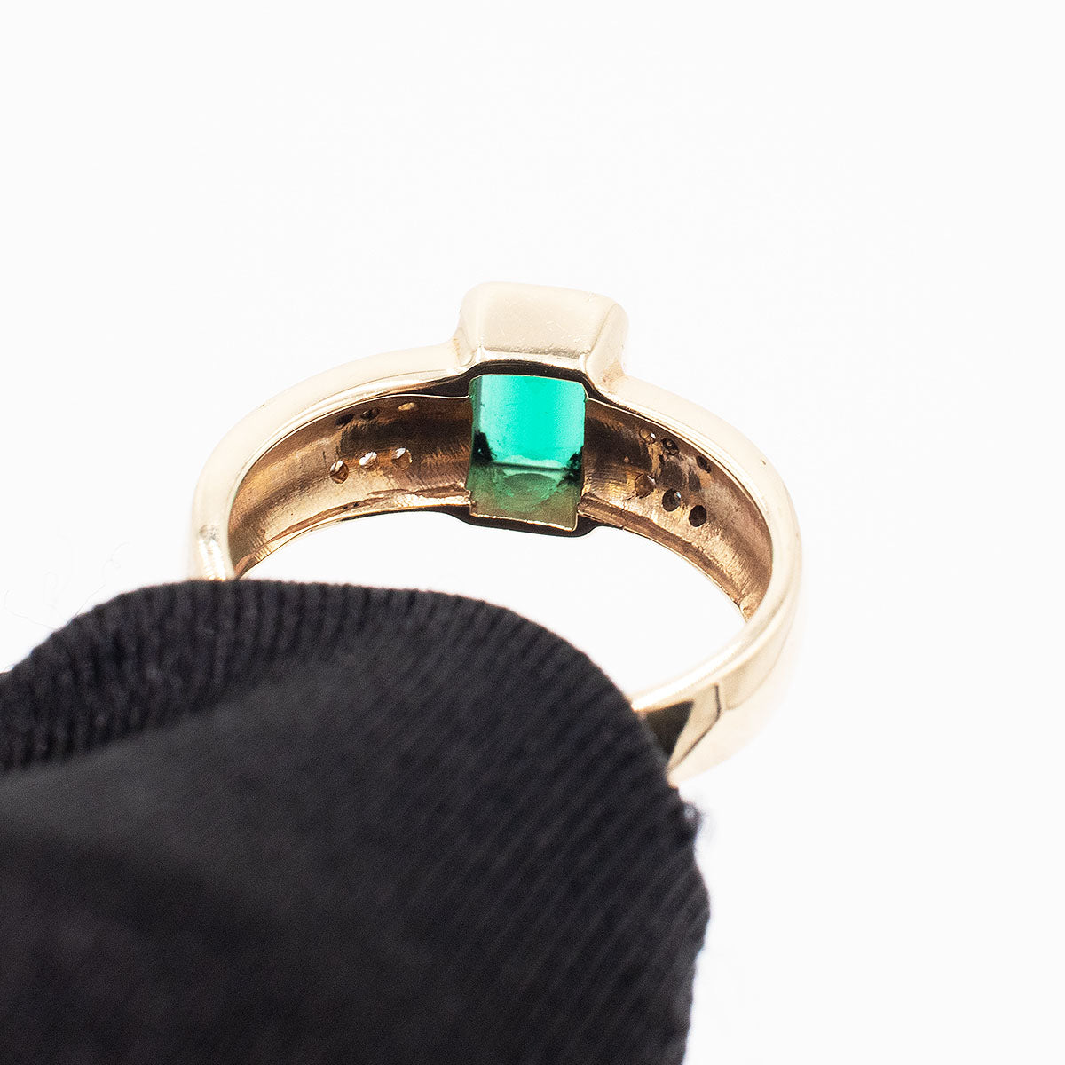 14k Yellow Gold Bezel Set Emerald & Diamond Ring