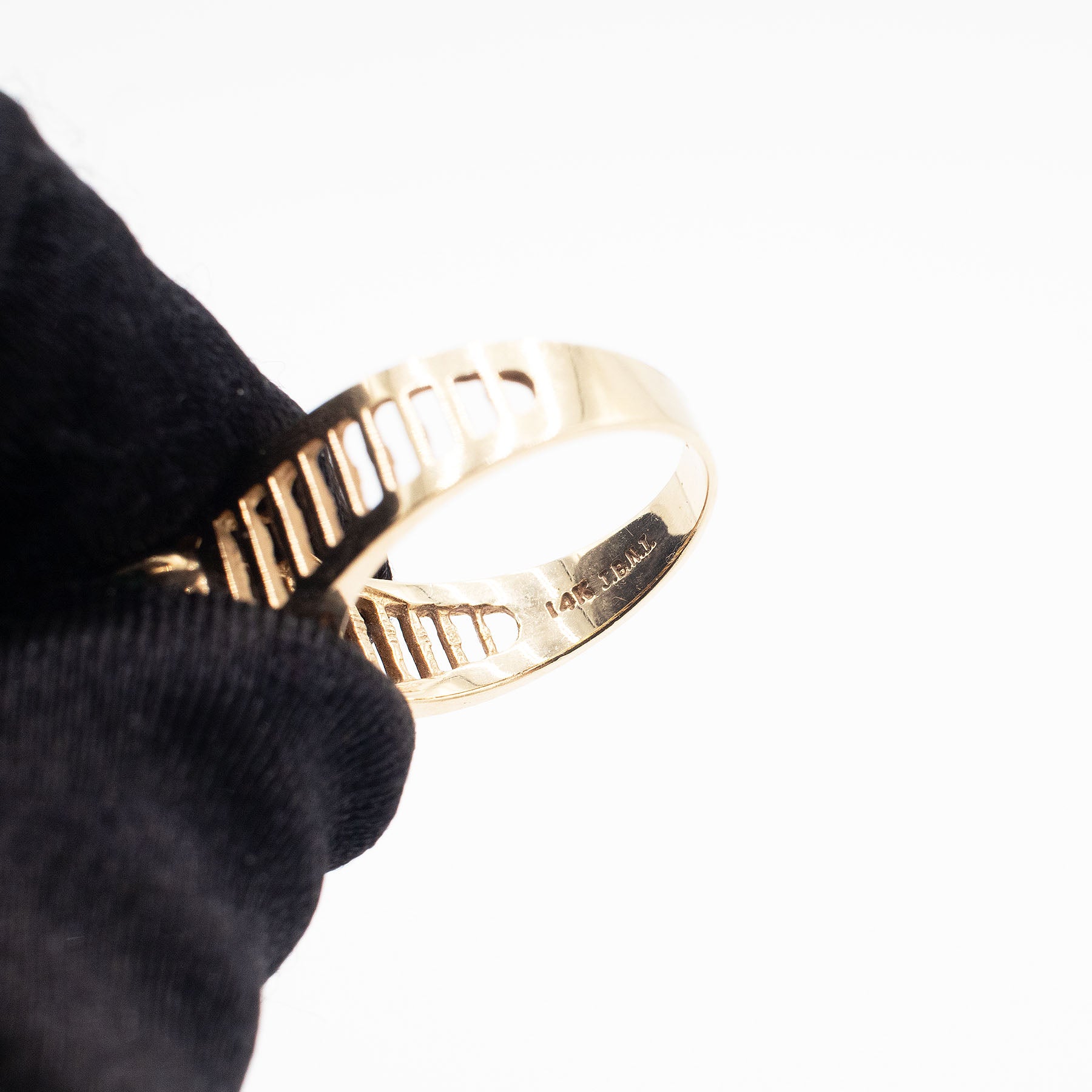 14k Yellow Gold Oval Cut Emerald Open Work Ring