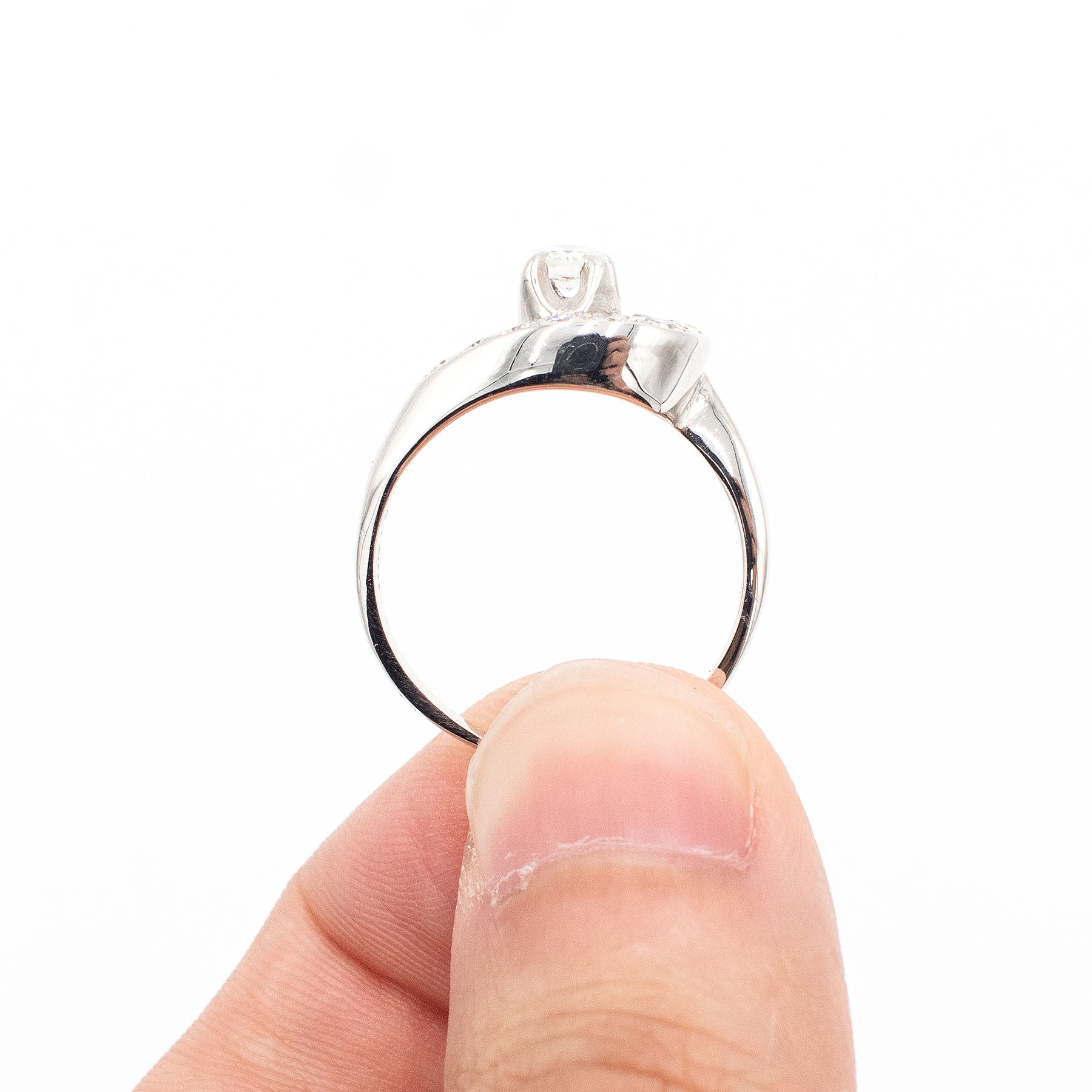 14k White Gold 0.20ctw Round Diamond Freeform Ring