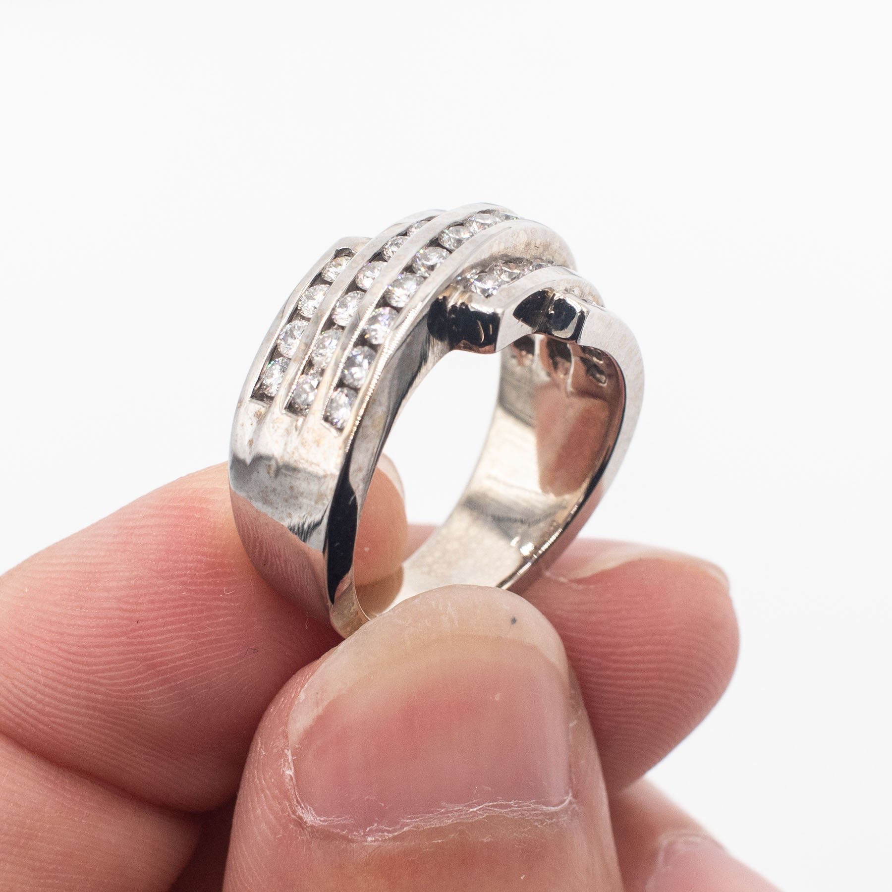 14k White Gold 1ctws Round Cut Diamond 5 Row Ring