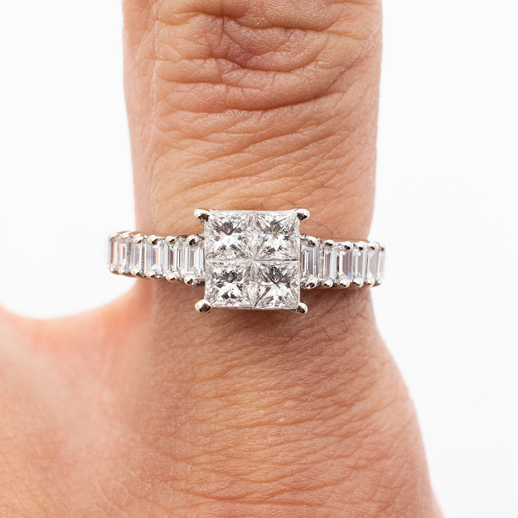 18k White Gold 1.08ctw Princess & Baguette Cut Diamond Mosaic Ring