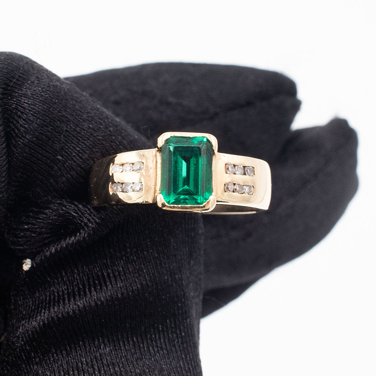 14k Yellow Gold Bezel Set Emerald & Diamond Ring