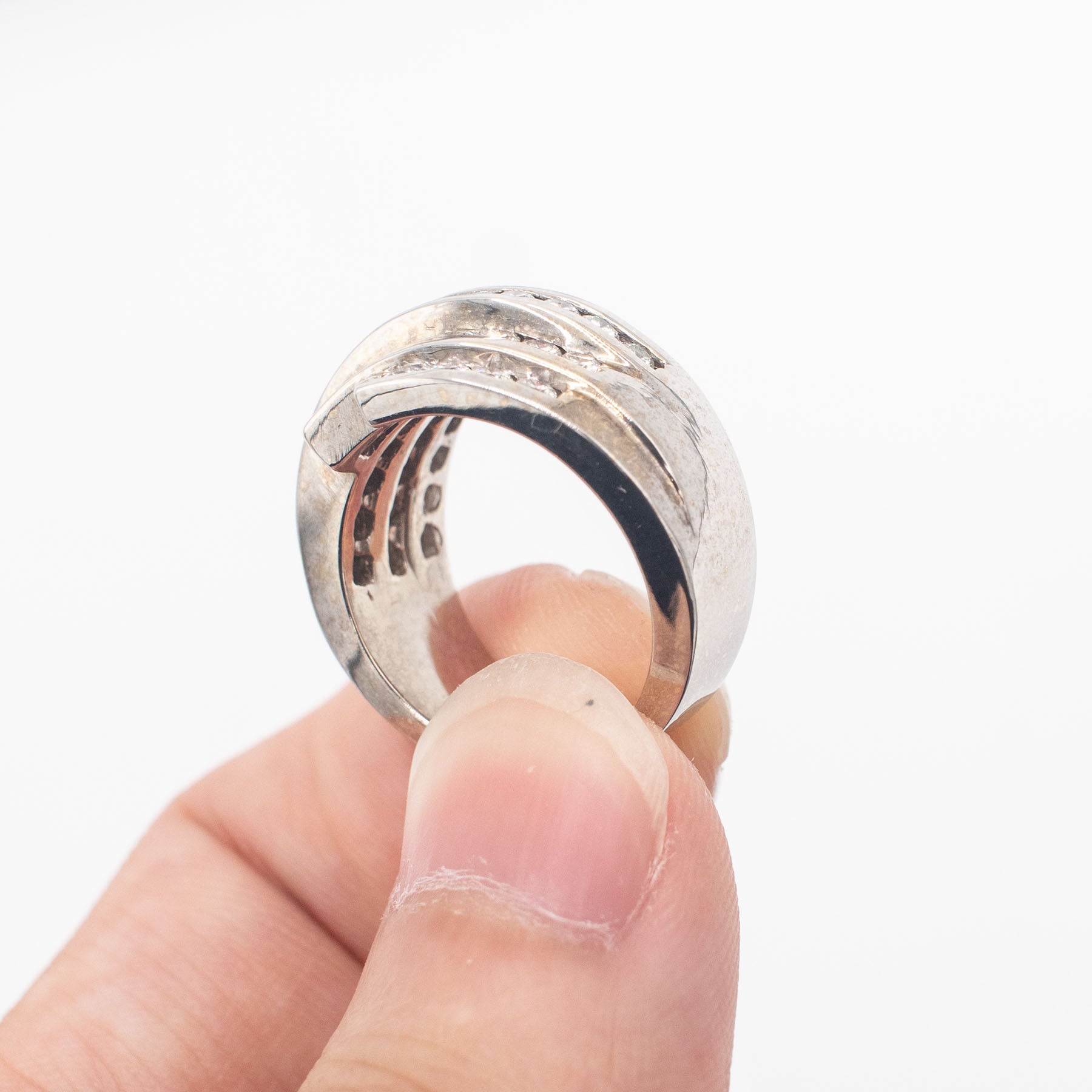 14k White Gold 1ctws Round Cut Diamond 5 Row Ring