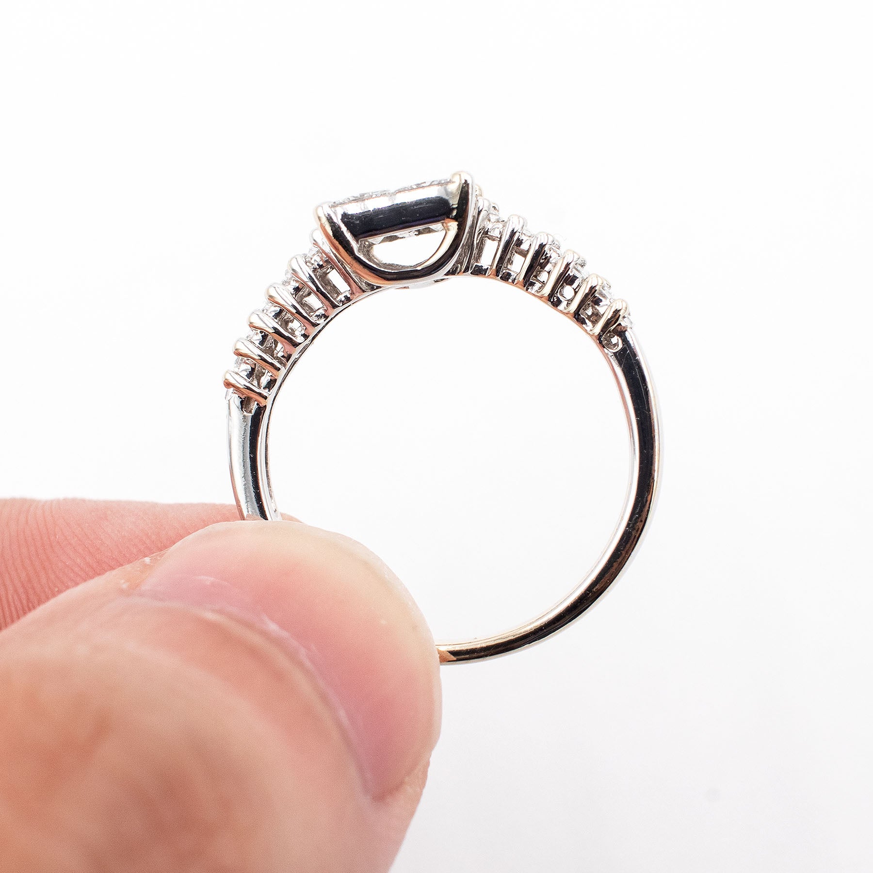 18k White Gold 1.08ctw Princess & Baguette Cut Diamond Mosaic Ring