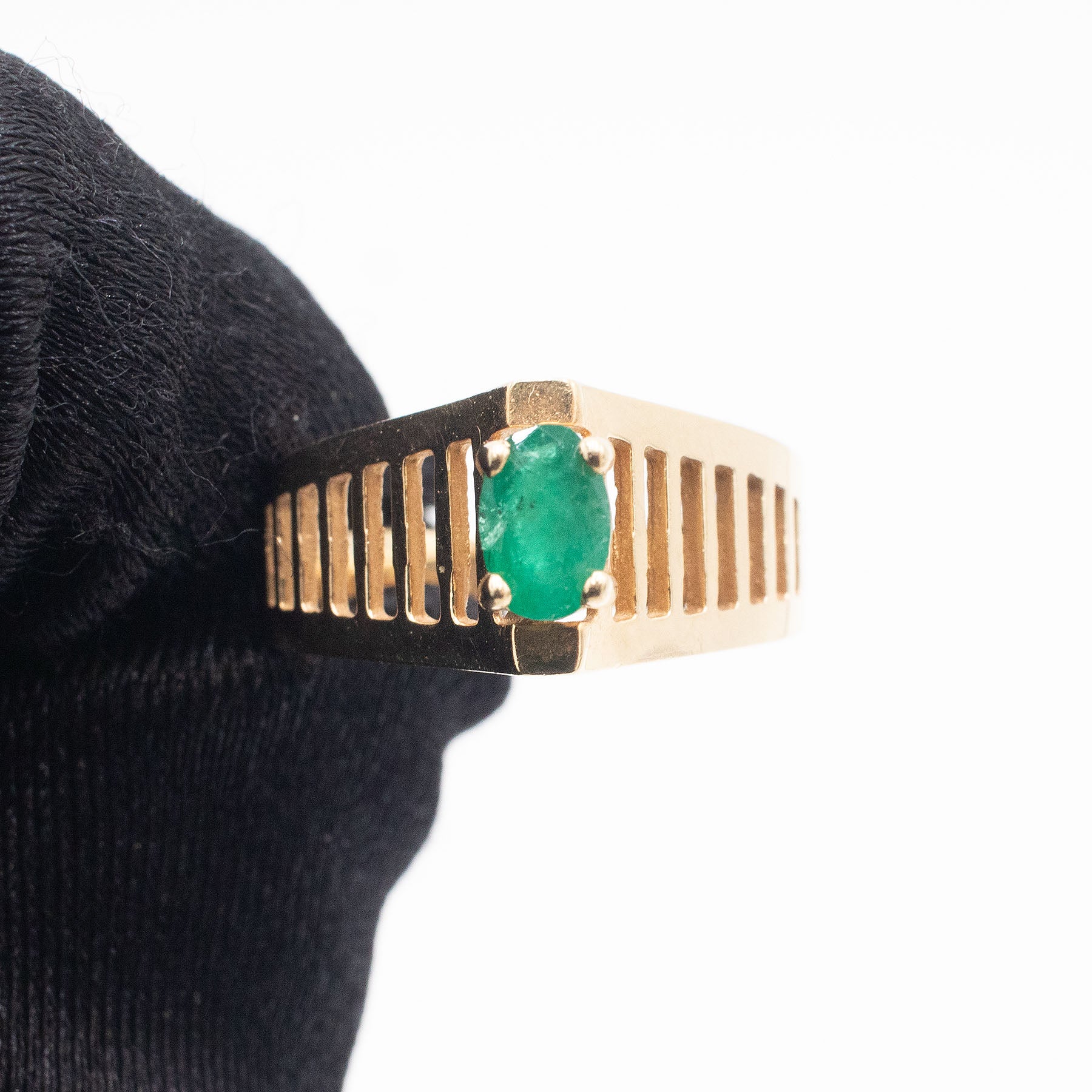 14k Yellow Gold Oval Cut Emerald Open Work Ring