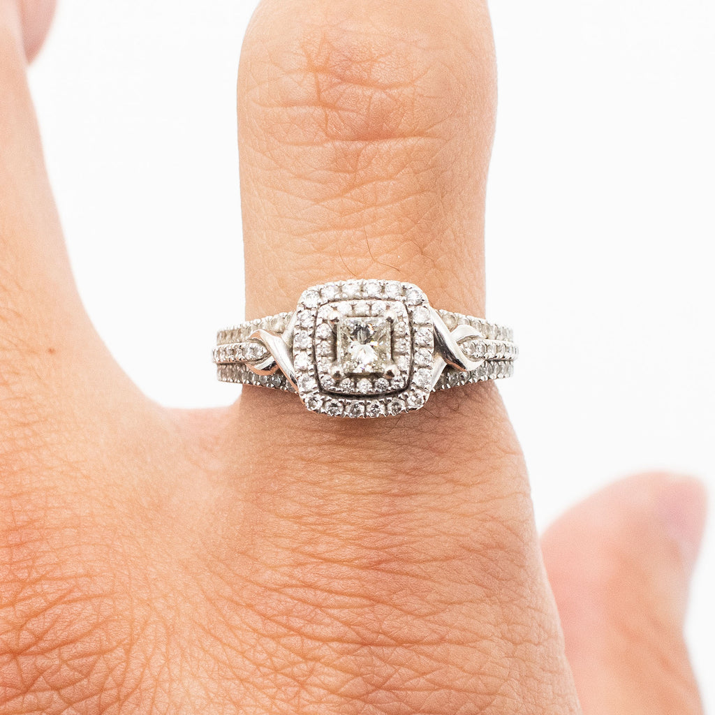 14k White Gold Diamond Engagement Ladies Ring