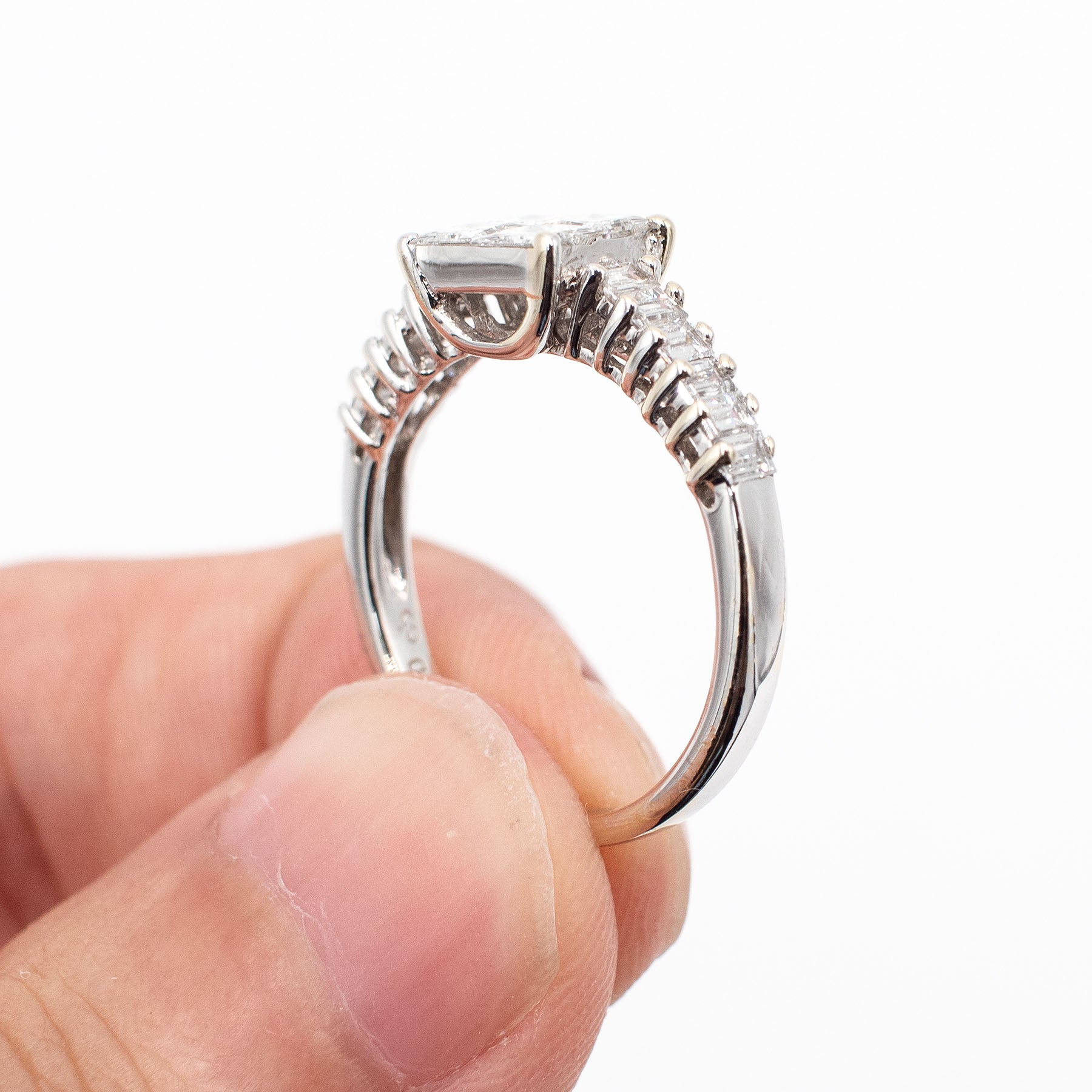 18k White Gold 1.08ctw Princess & Baguette Cut Diamond Mosaic Ring