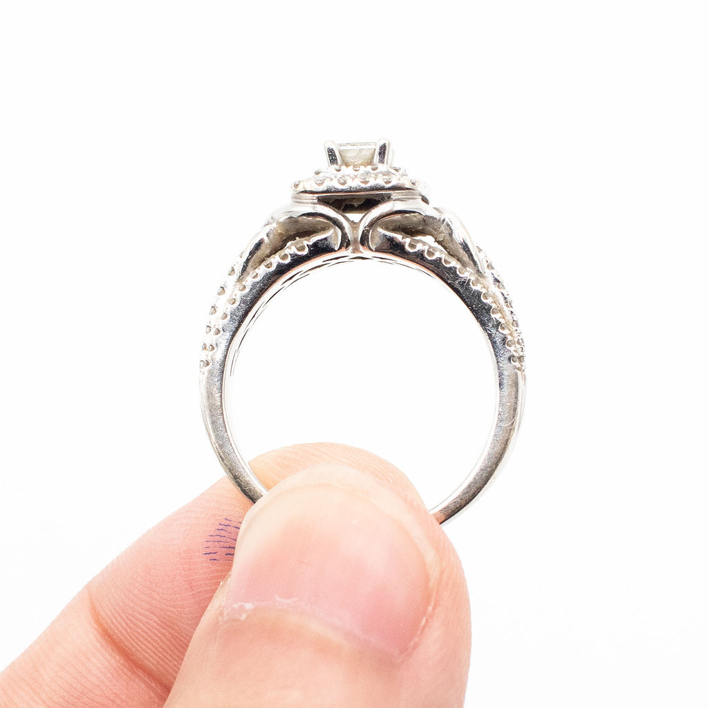 14k White Gold Diamond Engagement Ladies Ring