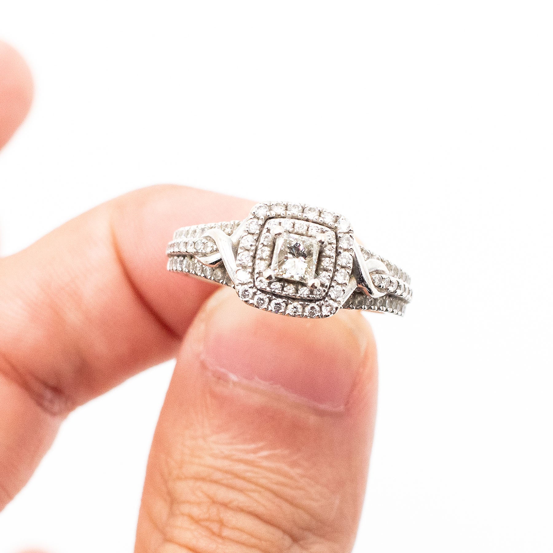 14k White Gold Diamond Engagement Ladies Ring