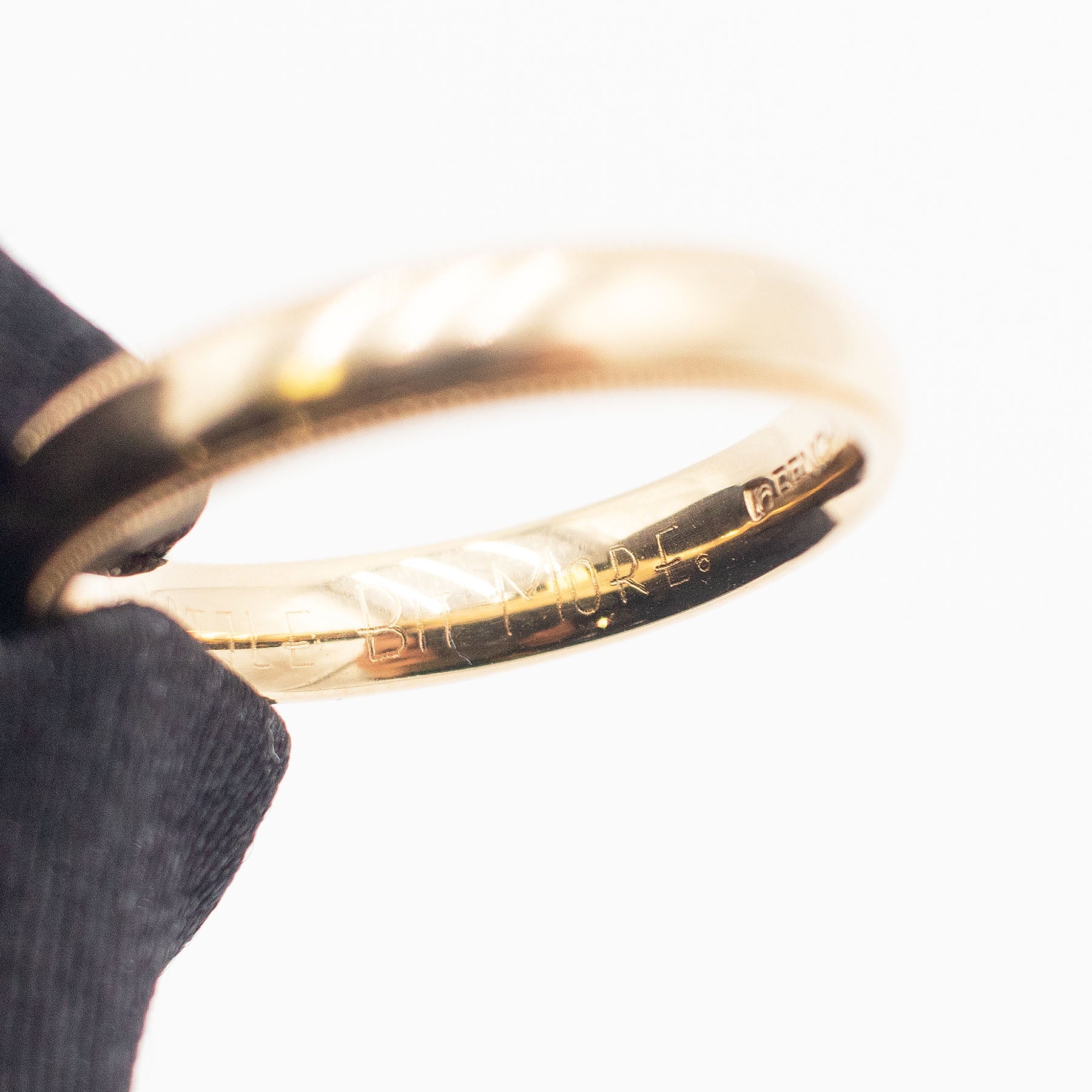 14k Yellow Gold 4mm Mens Wedding Band With Inner Phrase