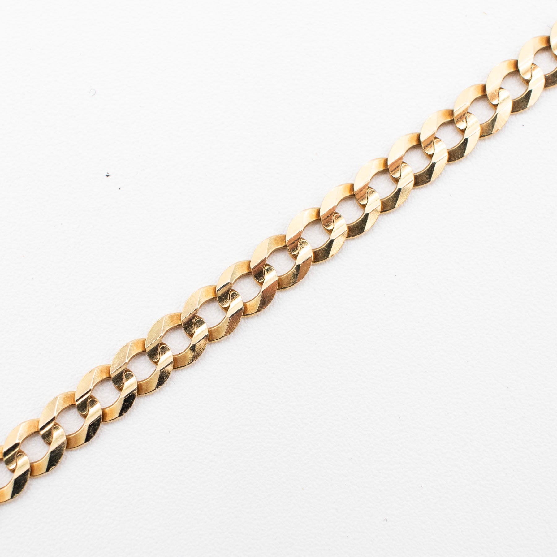 10k Yellow Gold 20 inch Curb Link Chain Necklace