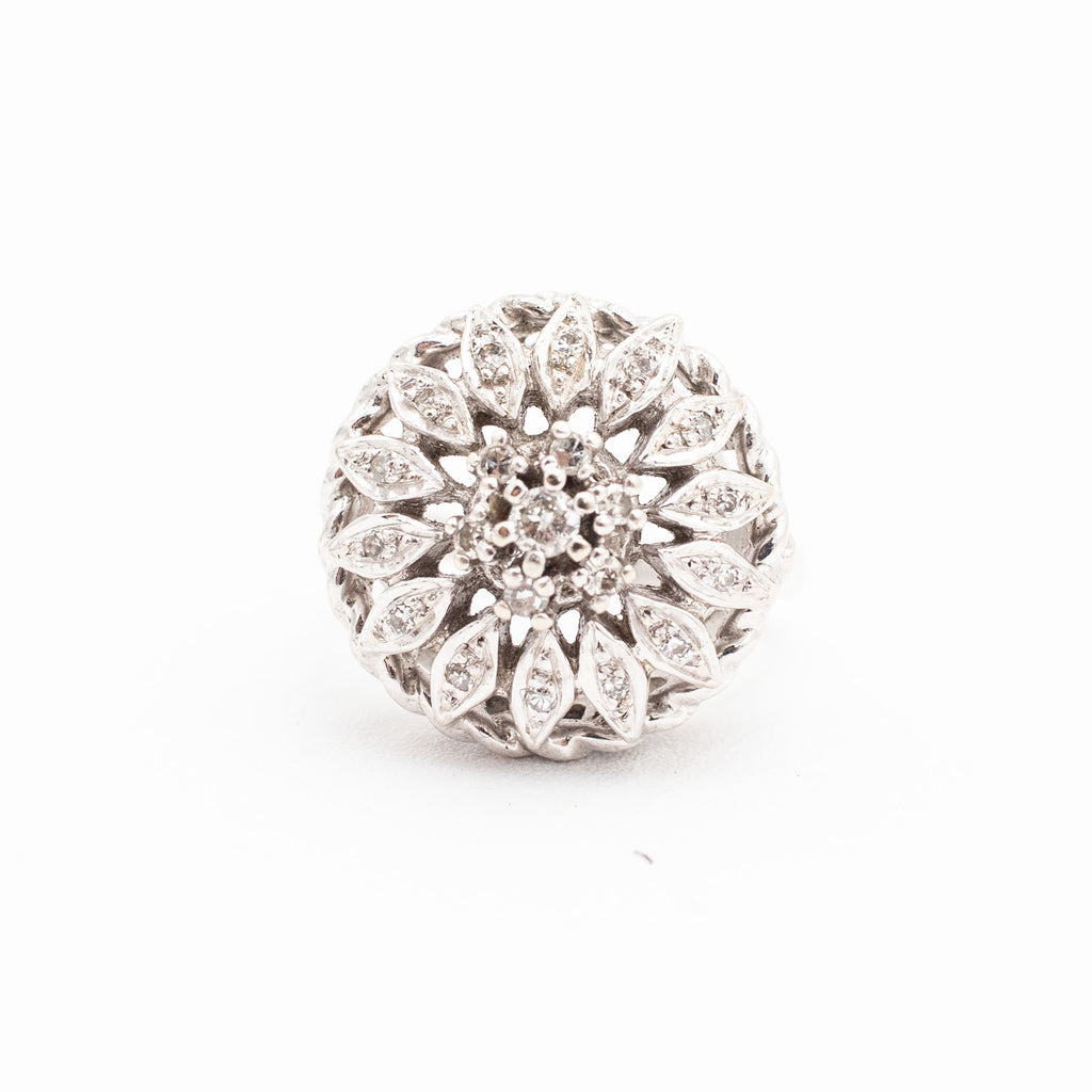 14k White Gold 0.30ctw Diamond Antique Flower Dome Ring