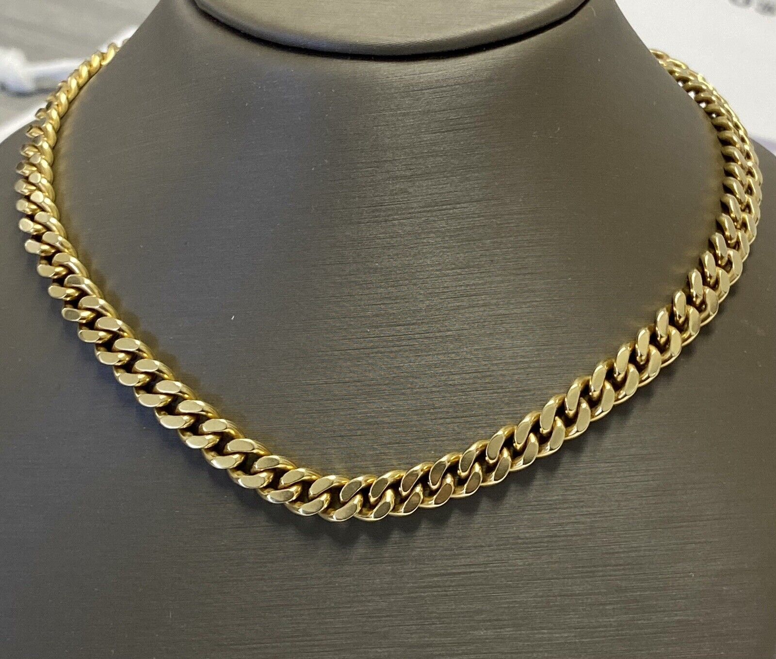 18kt Yellow Gold Cuban Link Chain 73.10 g