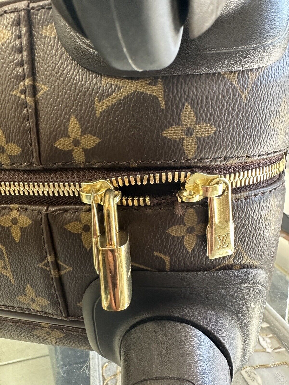Louis Vuitton Monogram Zephyr 55 Rolling Travel Luggage Bag (Read Description)