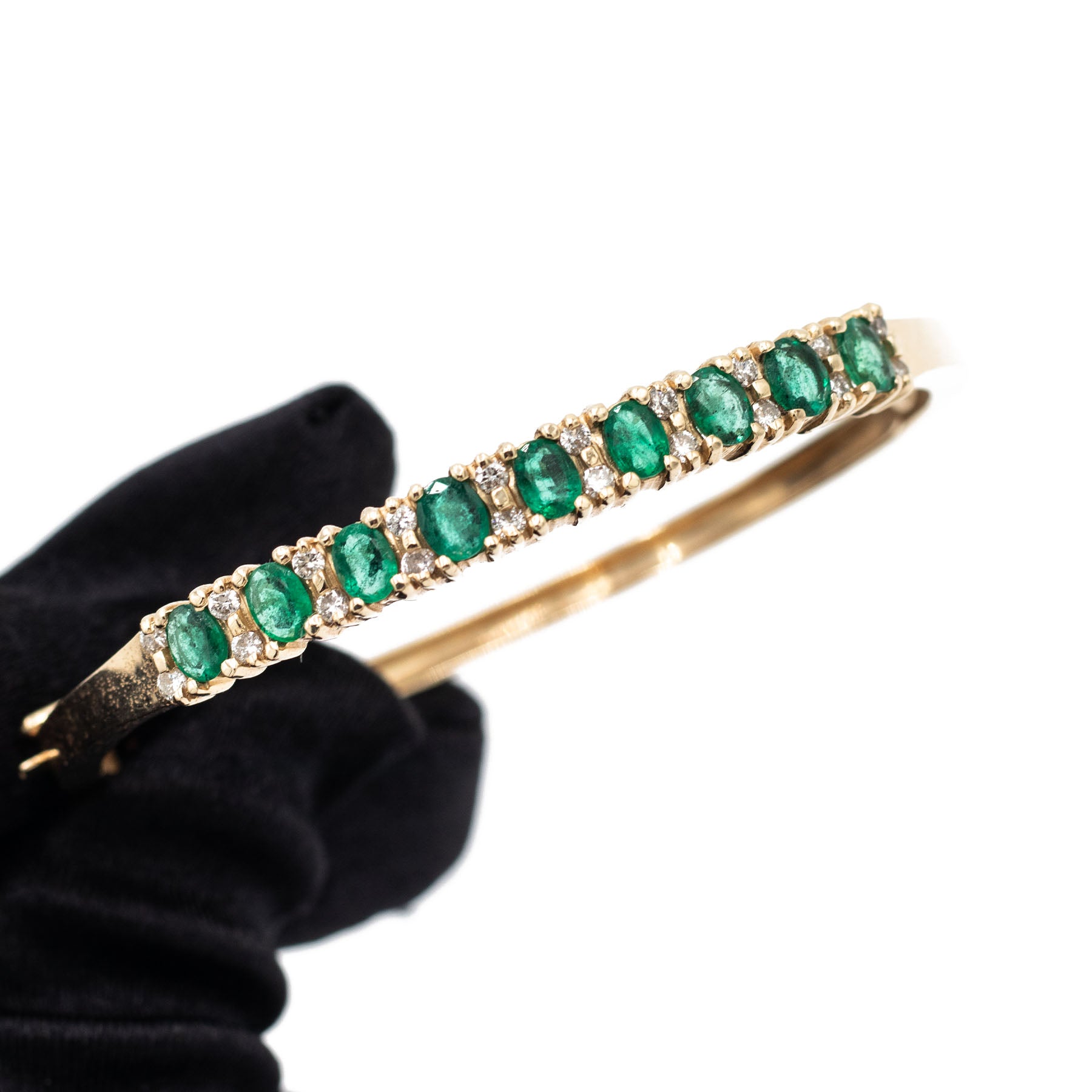 14k Yellow Gold Oval Green Stone Bangle Bracelet