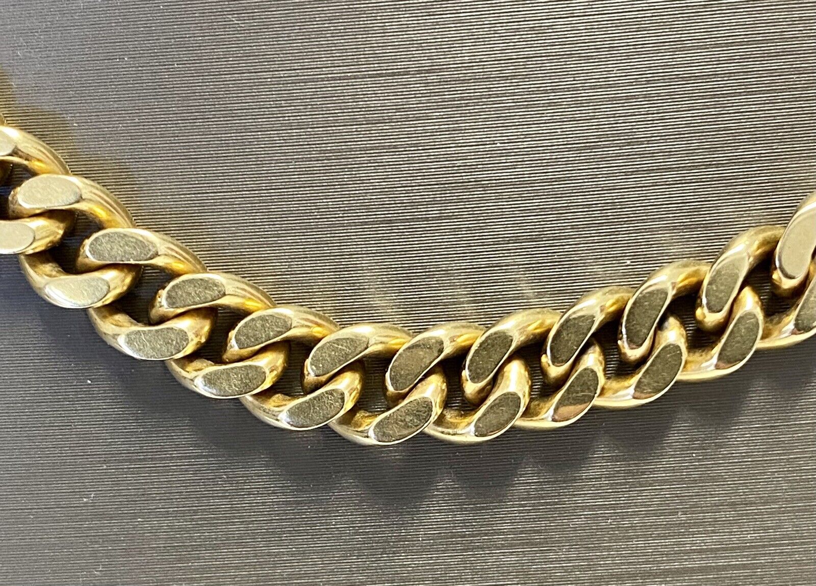 18kt Yellow Gold Cuban Link Chain 73.10 g