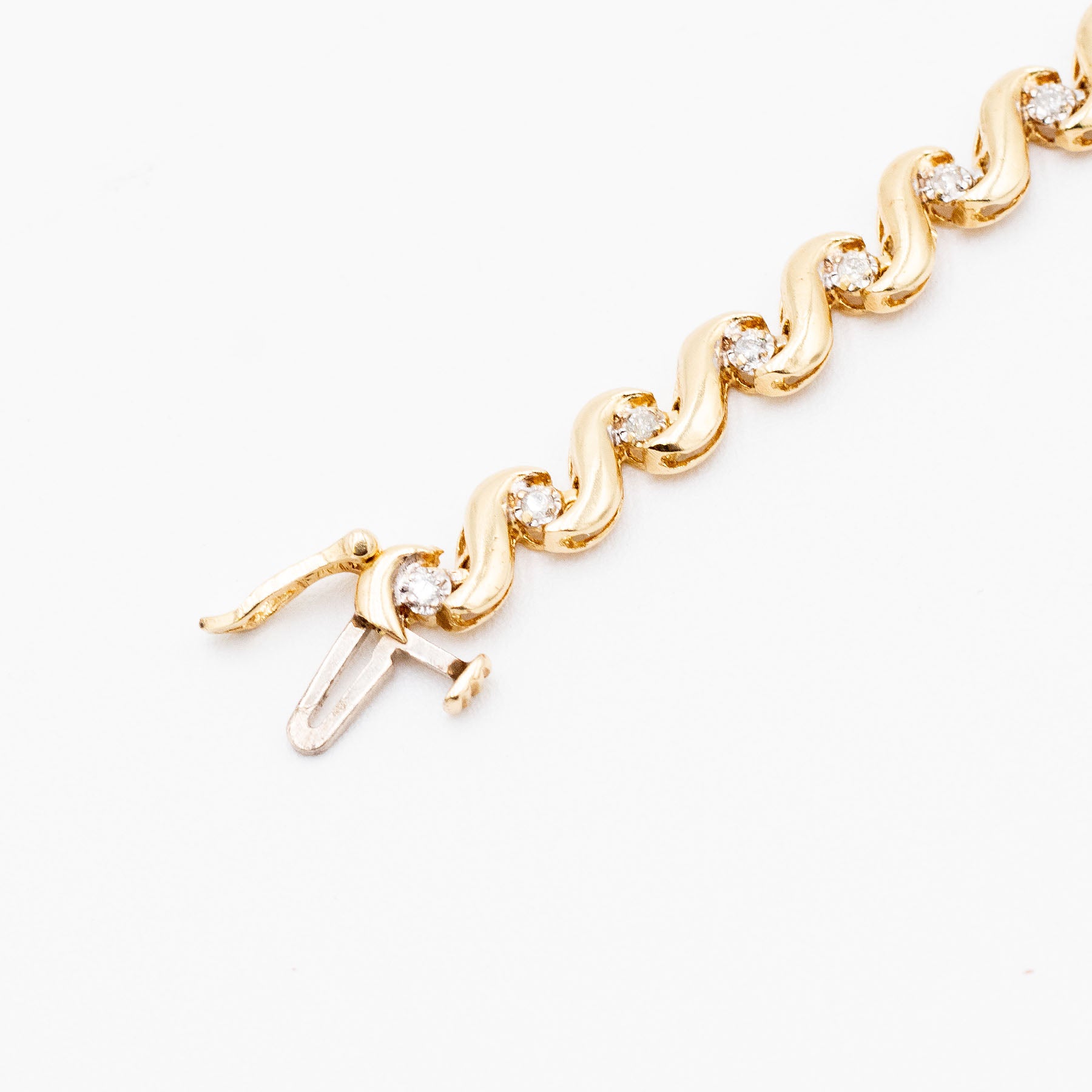 14k Yellow Gold 0.42ctw Diamond Wave Ladies Bracelet