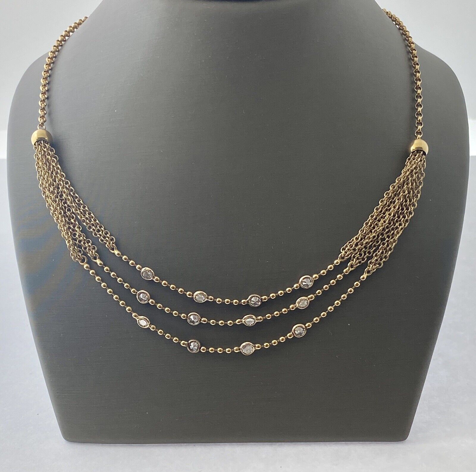 18kt Yellow Gold Necklace With Bezel Set Diamonds