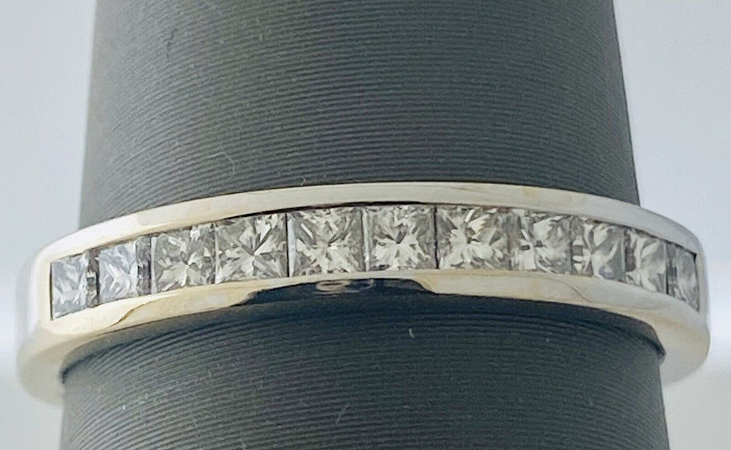 18kt White Gold Princess Cut Diamond Ring