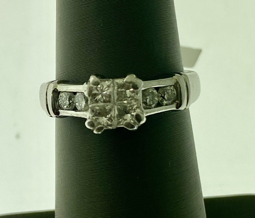 18KT White Gold Diamond Engagement Ring