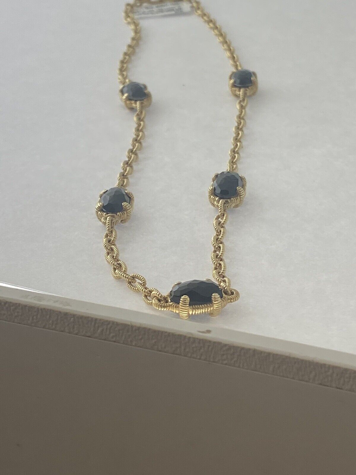 14kt Yellow Gold Open Link Necklace With Oval Onyx