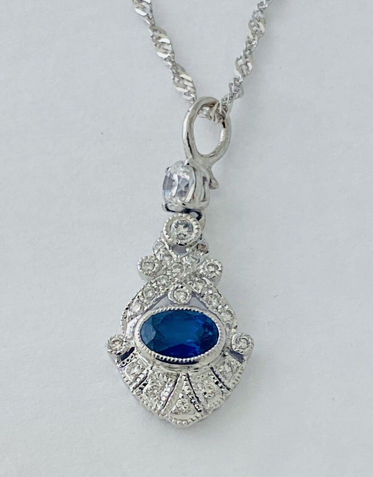 18kt White Gold Diamond & Sapphire Pendent with 14kt White Gold Chain
