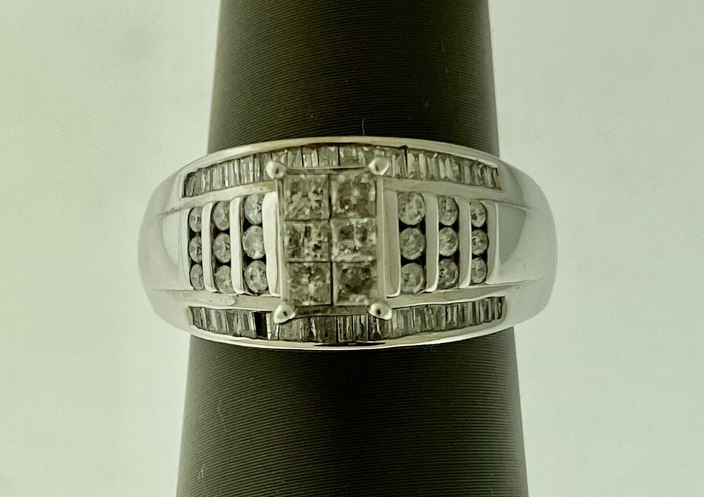 10KT White Gold Diamond Engagement Ring