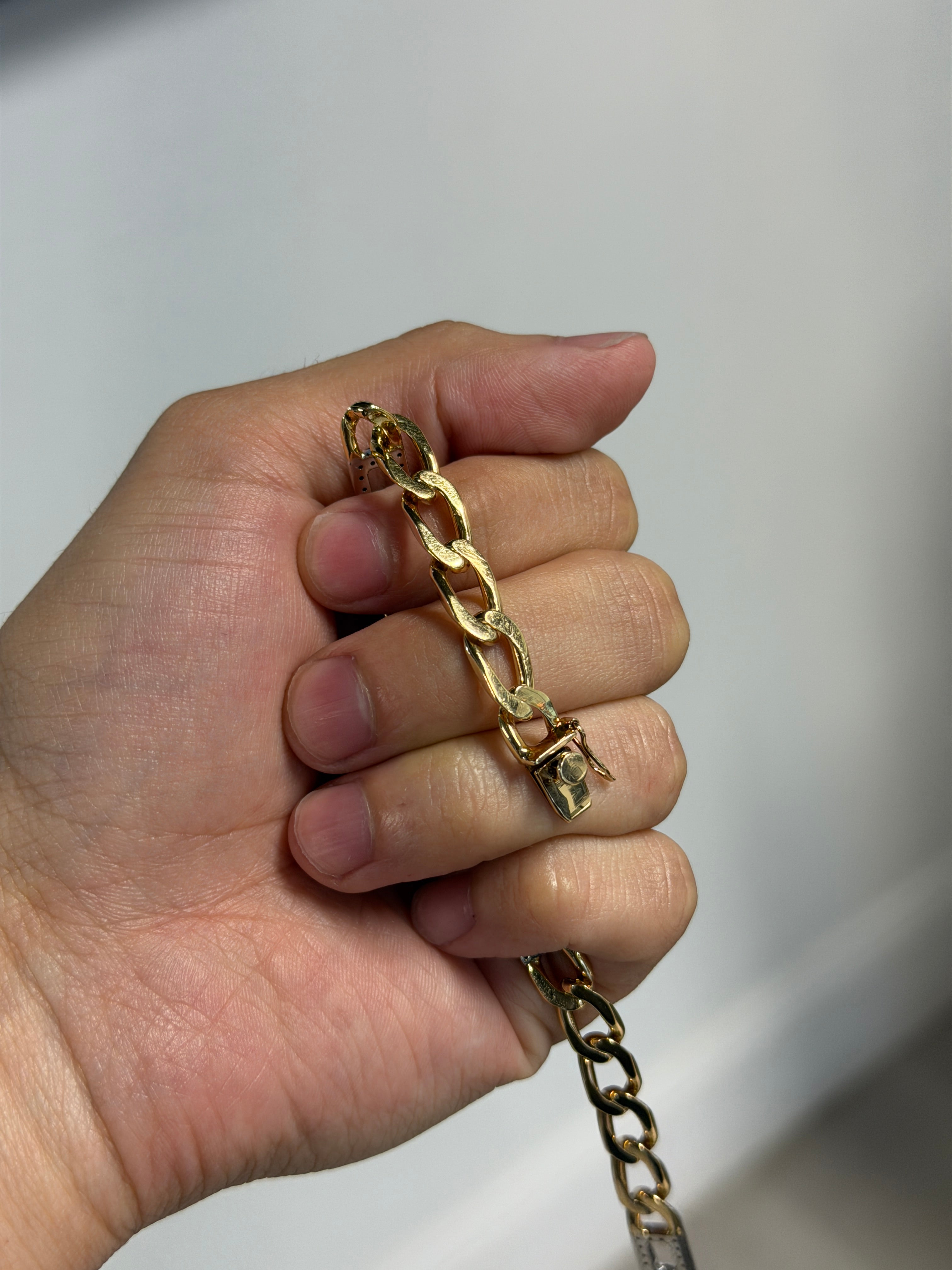 18k Yellow Gold 7mm Diamond Station Cuban Chain Bracelet