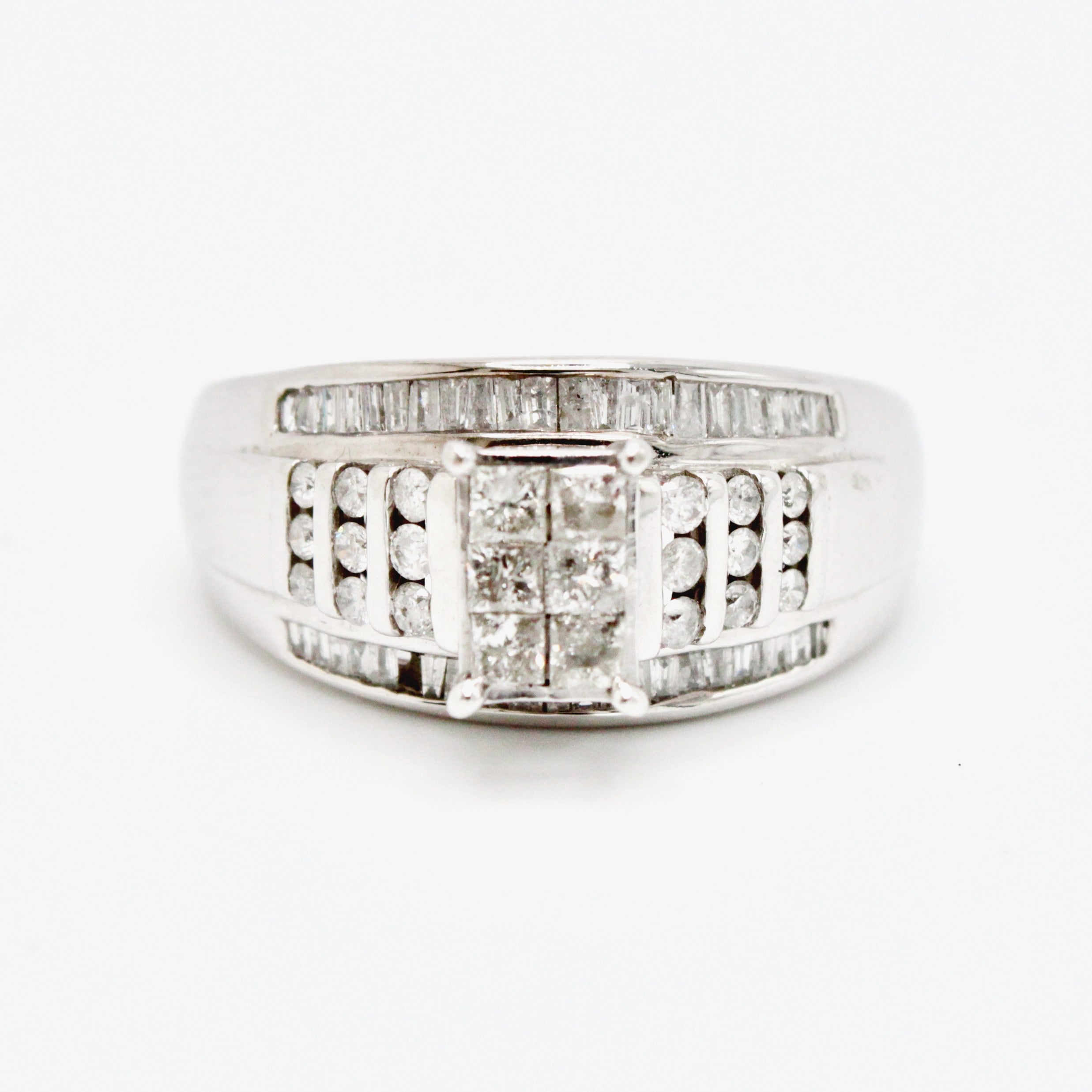 10KT White Gold Diamond Engagement Ring