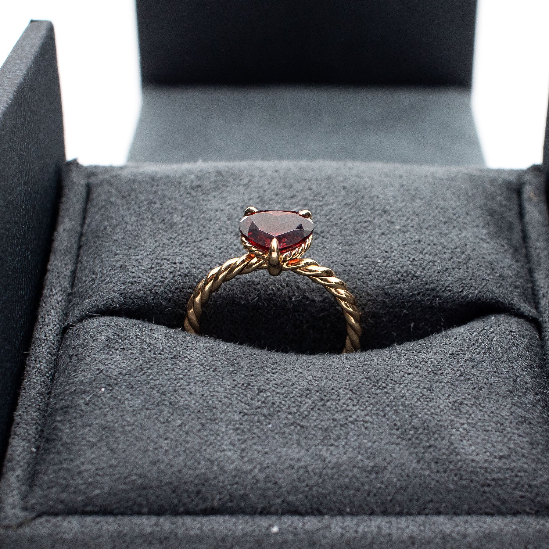 David Yurman Yellow Gold Red Heart Gemstone Ring