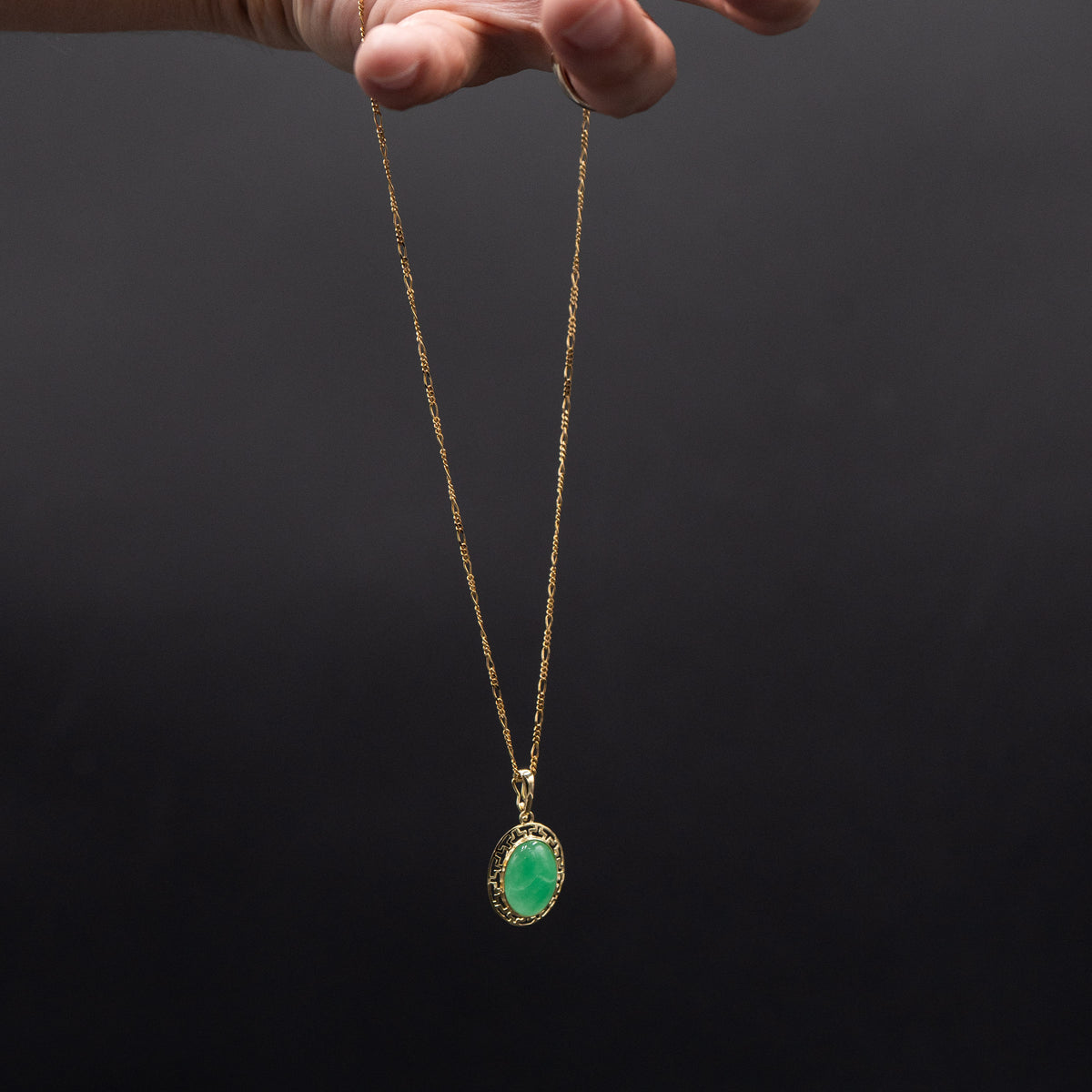 14k Yellow Gold Oval Jade Pendant Necklace
