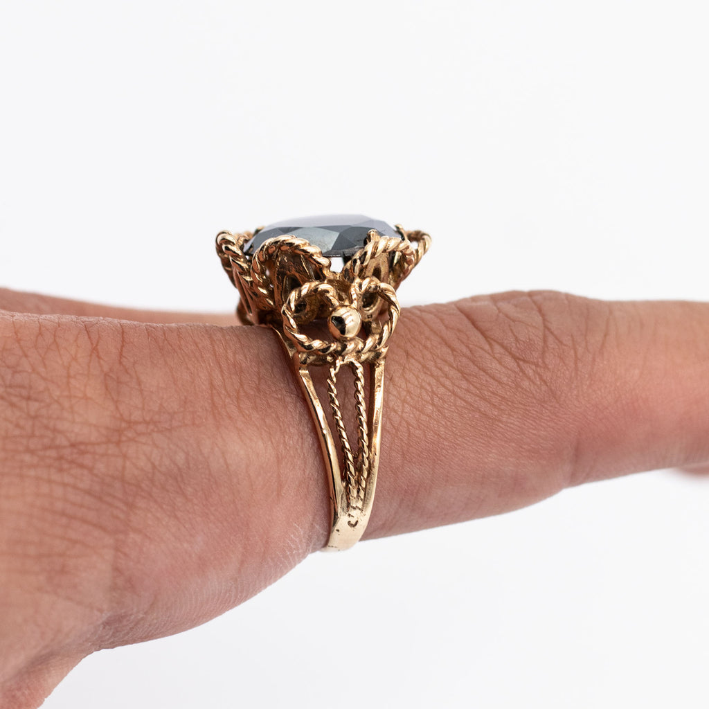 10k Yellow Gold Black Round Gemstone Vintage Ring