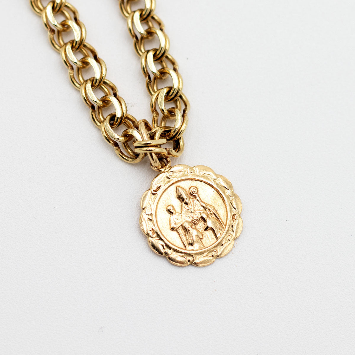 14k Yellow Gold 5mm Circular Pope Pendant Charm Bracelet