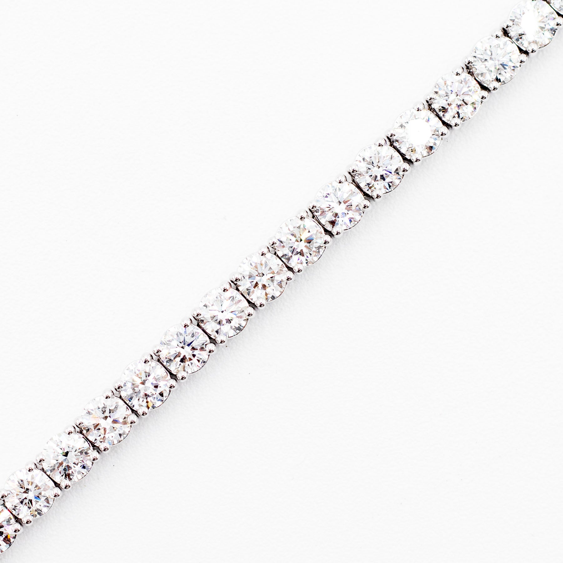 14k White Gold 9.20ctw Round cut Diamond Tennis Bracelet