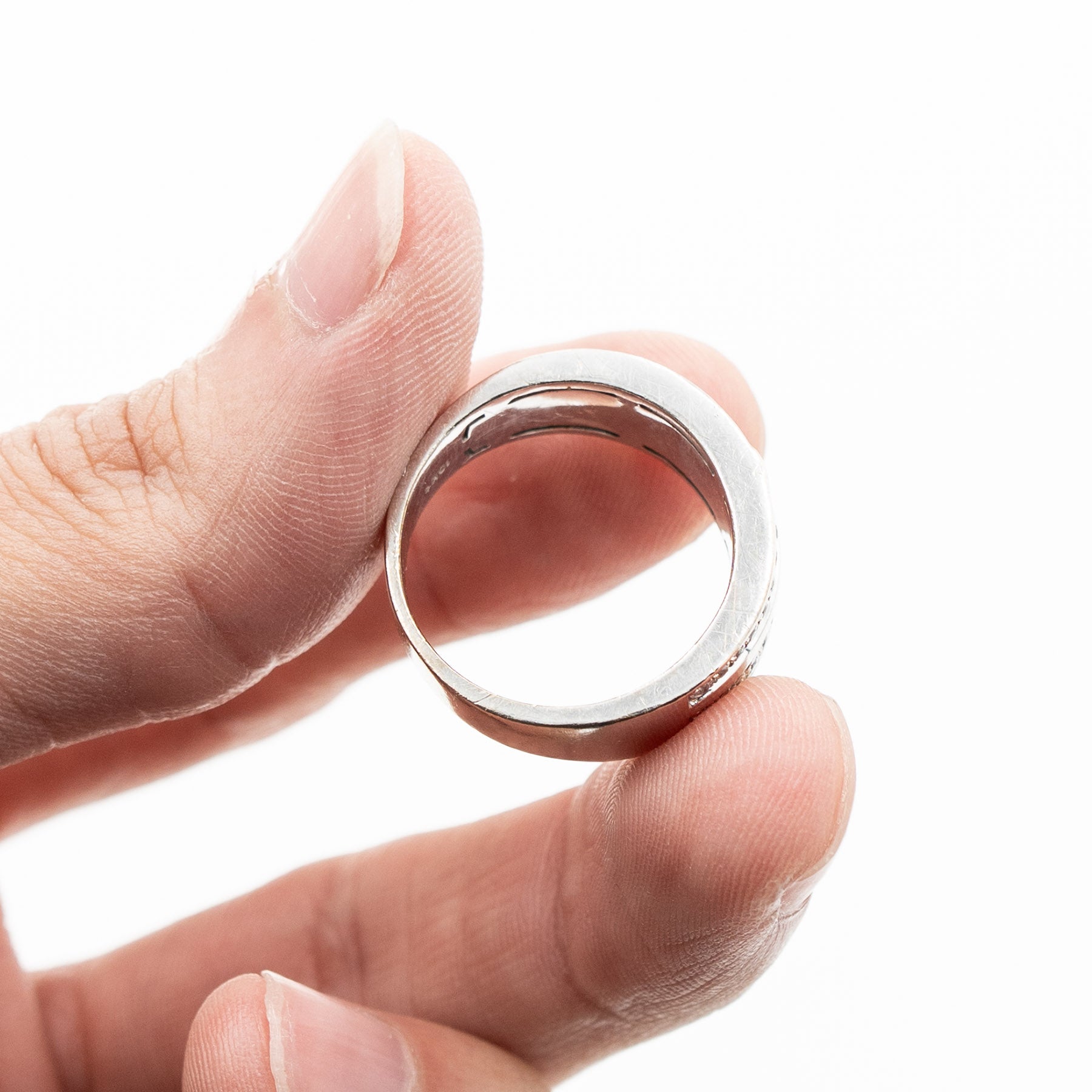 10k White Gold Round Cut Diamond Wide Cross Ring