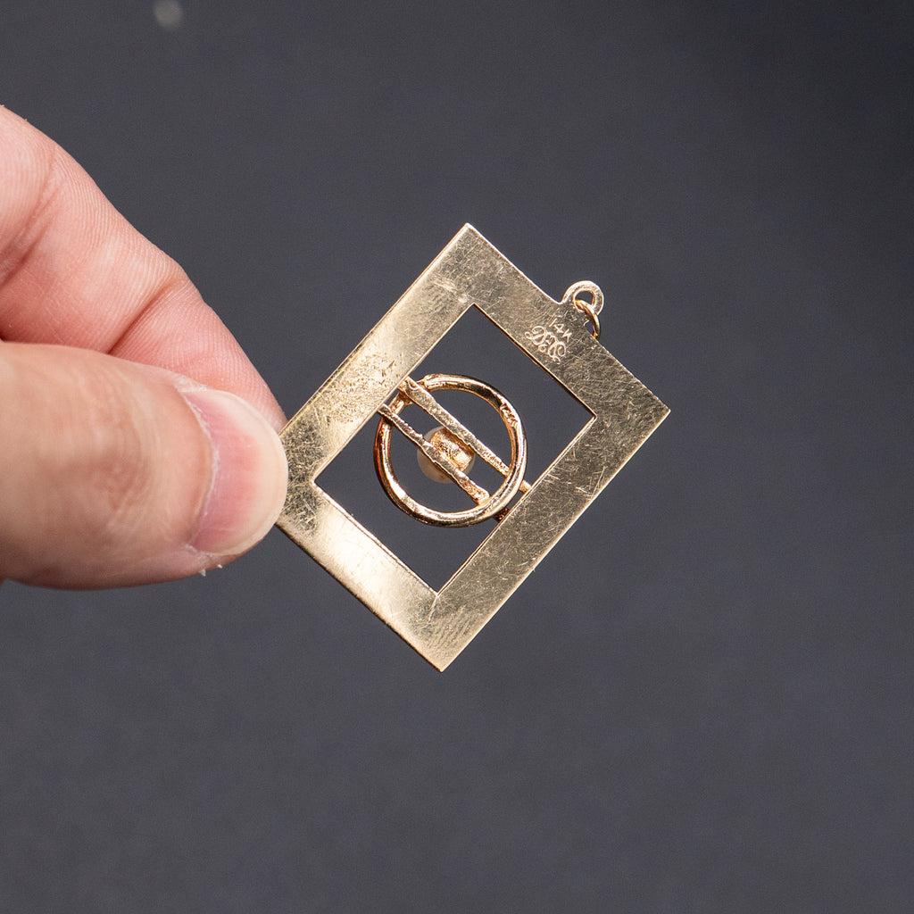 14k Yellow Gold Vintage Gold Pearl Square Pendant