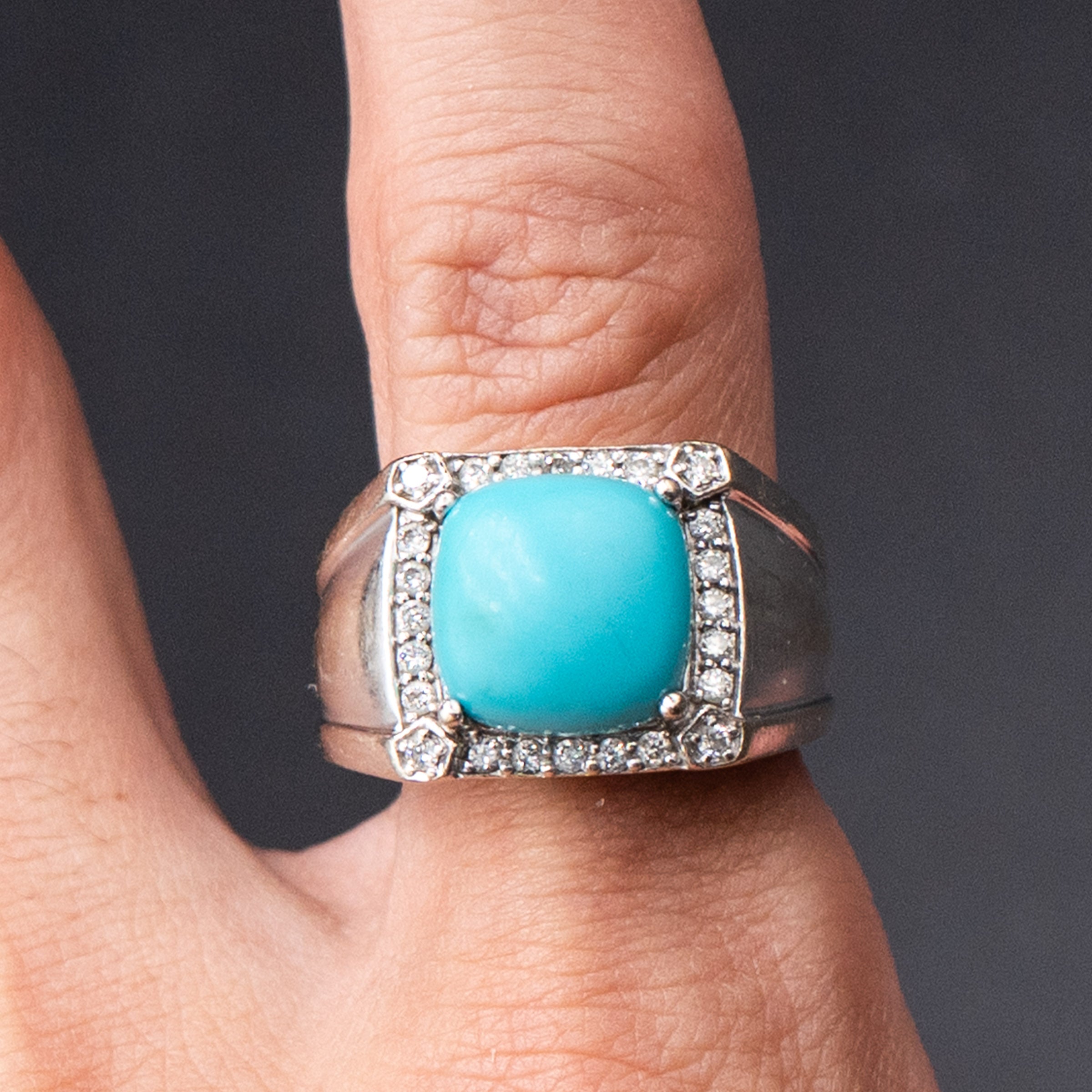 14k White Gold Turquoise Cabochon Diamond Ring