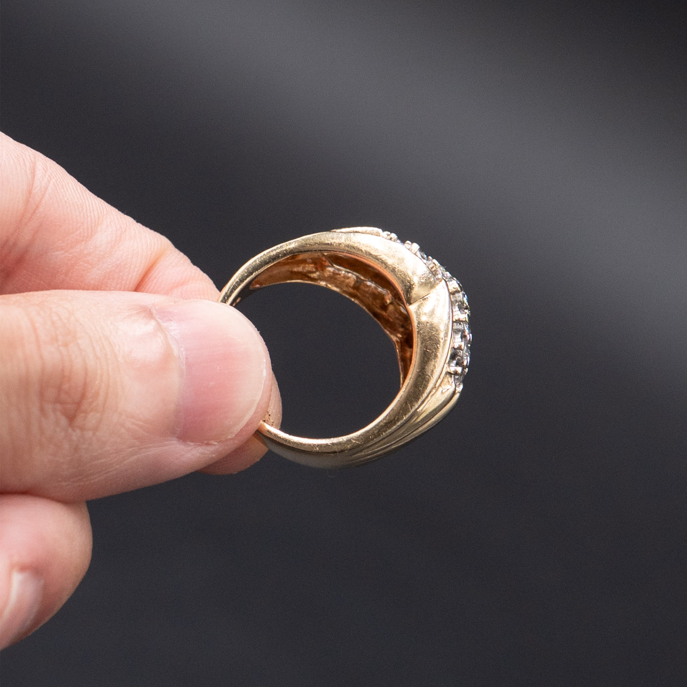 14k Yellow Gold Diamond Dome Ring