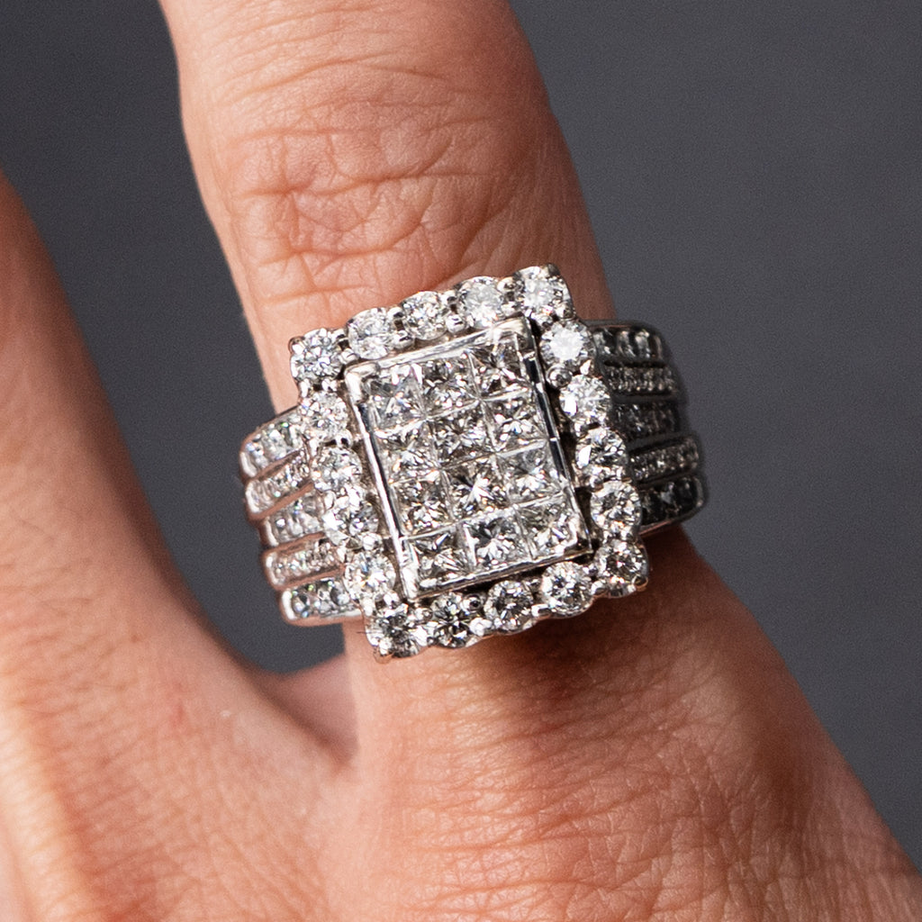 14k White Gold Invisible Set Diamond Pave Ring