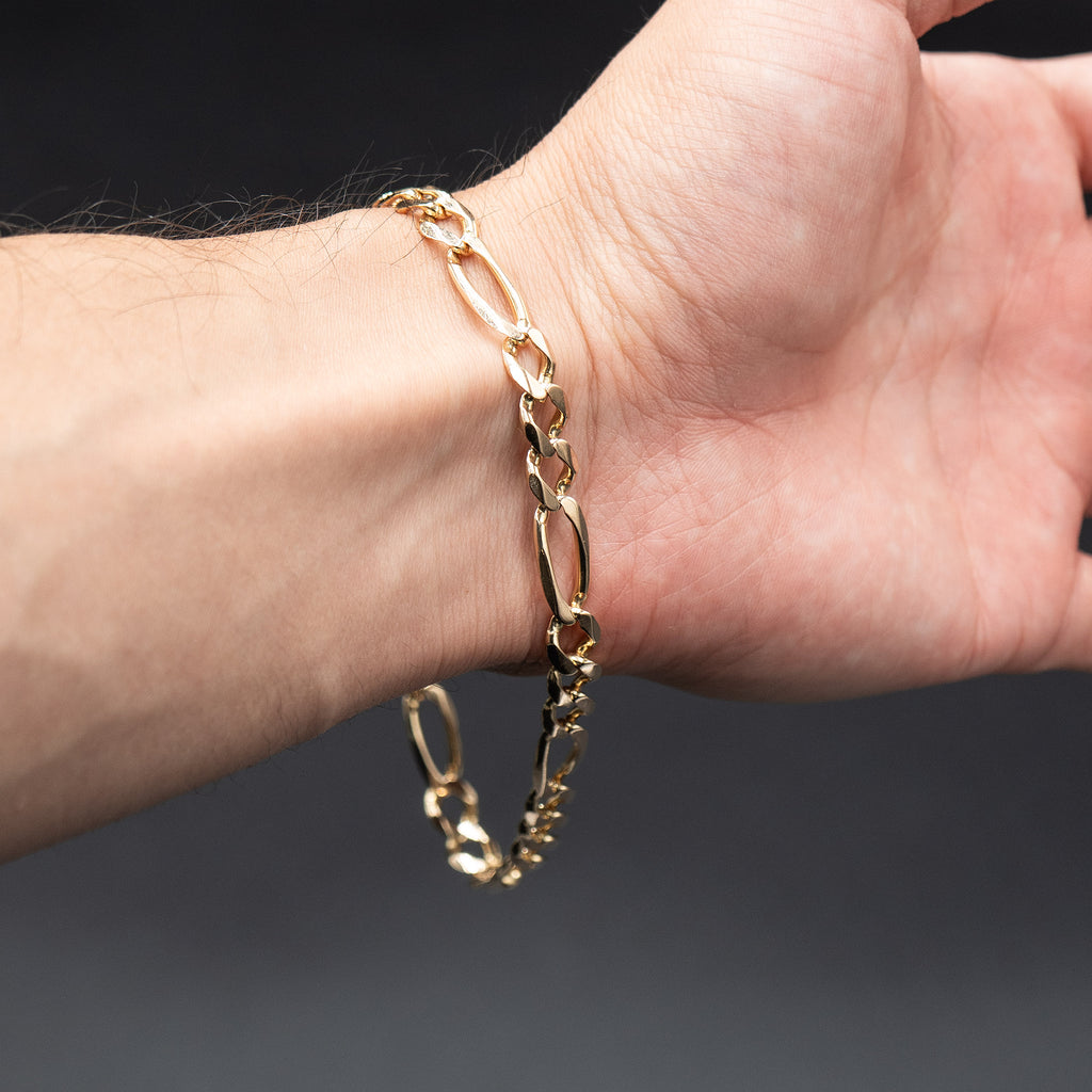 14k Yellow Gold 9 Inch Figaro Chain Bracelet