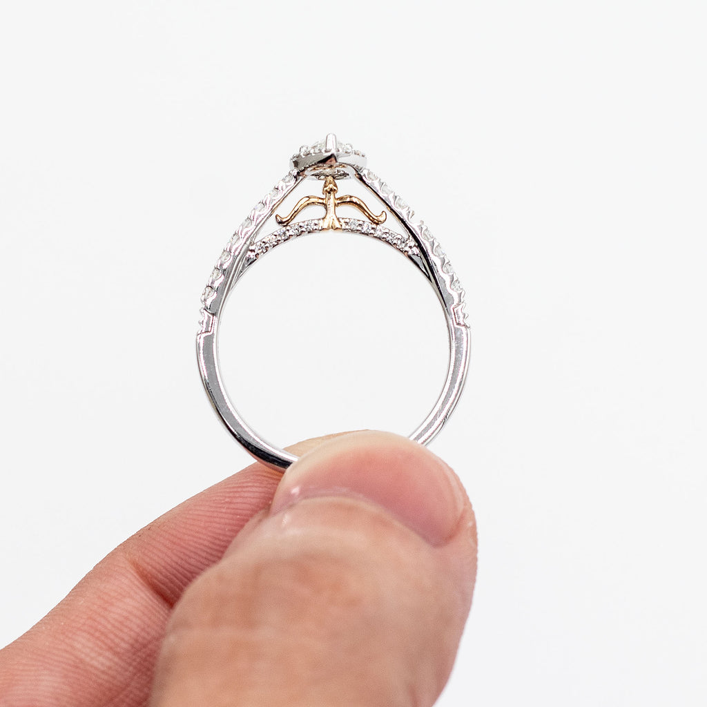 14k White Gold Disney Enchanted Merida Pear Shape Diamond Ring