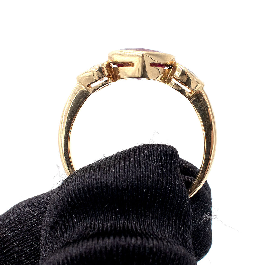 18k Yellow Gold Ruby & Diamond Heart Bezel Set Three Stone Ring