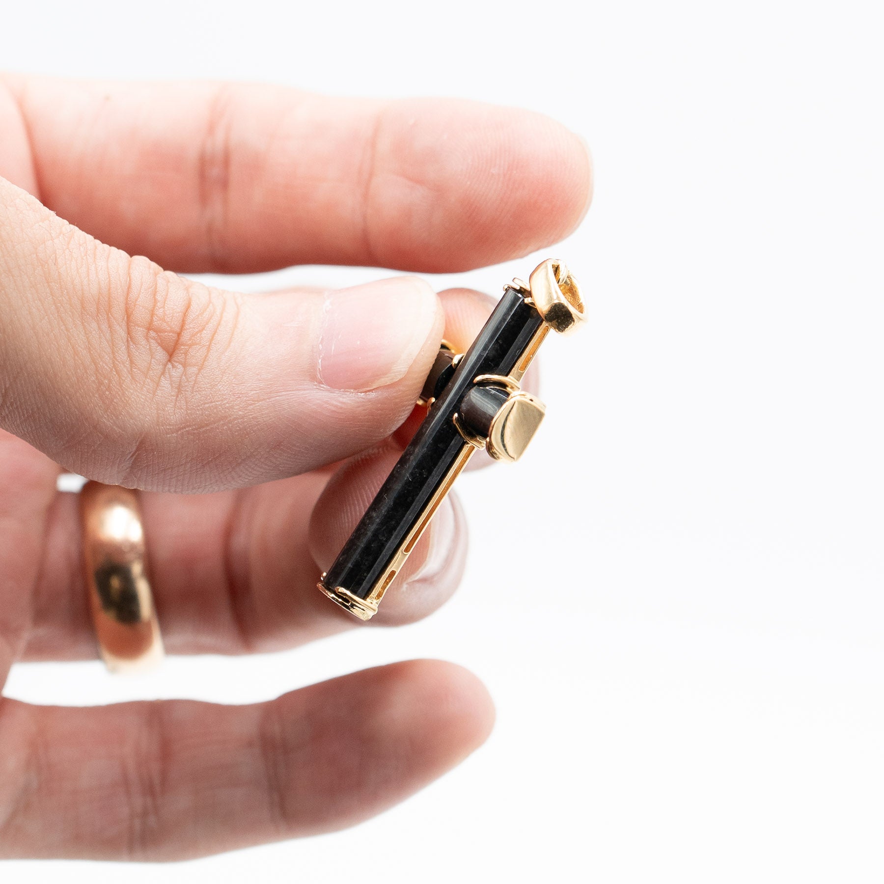 18k Yellow Gold Black Inlay Carbon Style Cross Pendant