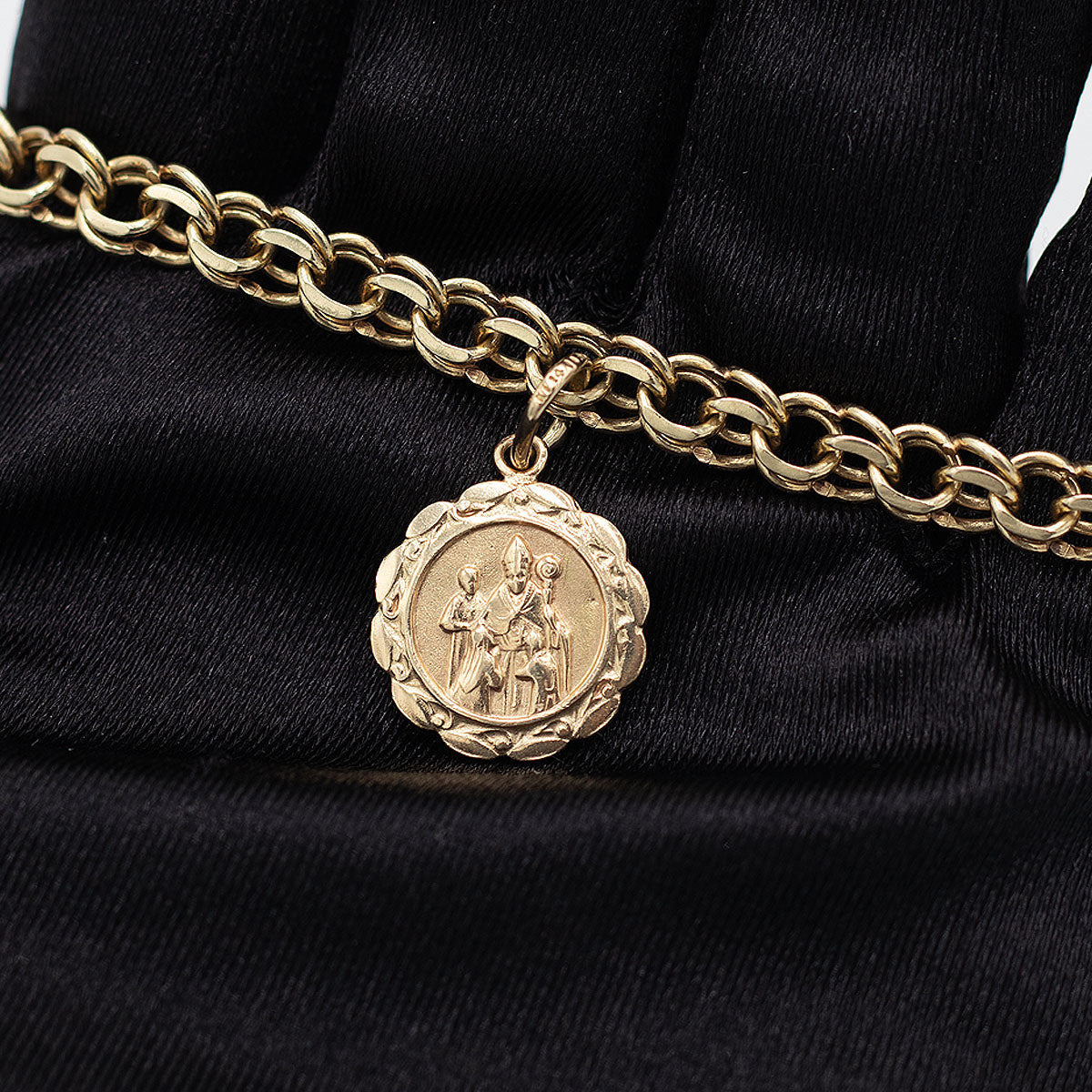 14k Yellow Gold 5mm Circular Pope Pendant Charm Bracelet