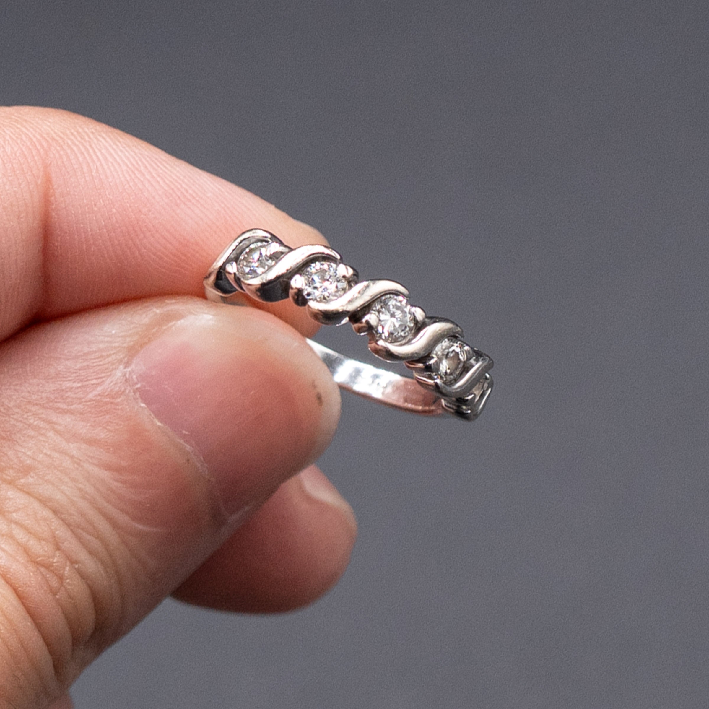 14k White Gold Round Cut Channel Set Diamond Band