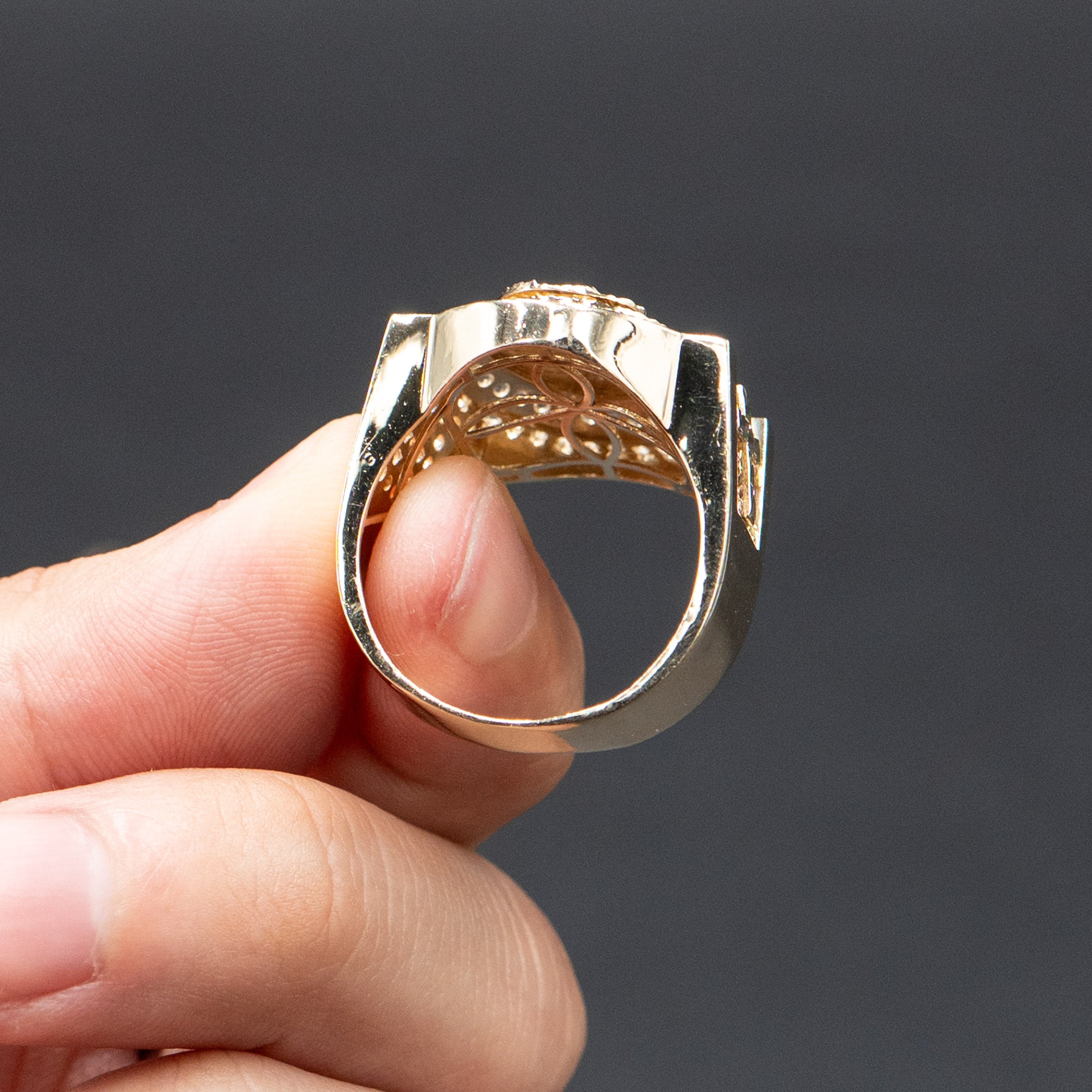 10k Yellow Gold Virgin Mary Enamel Ring