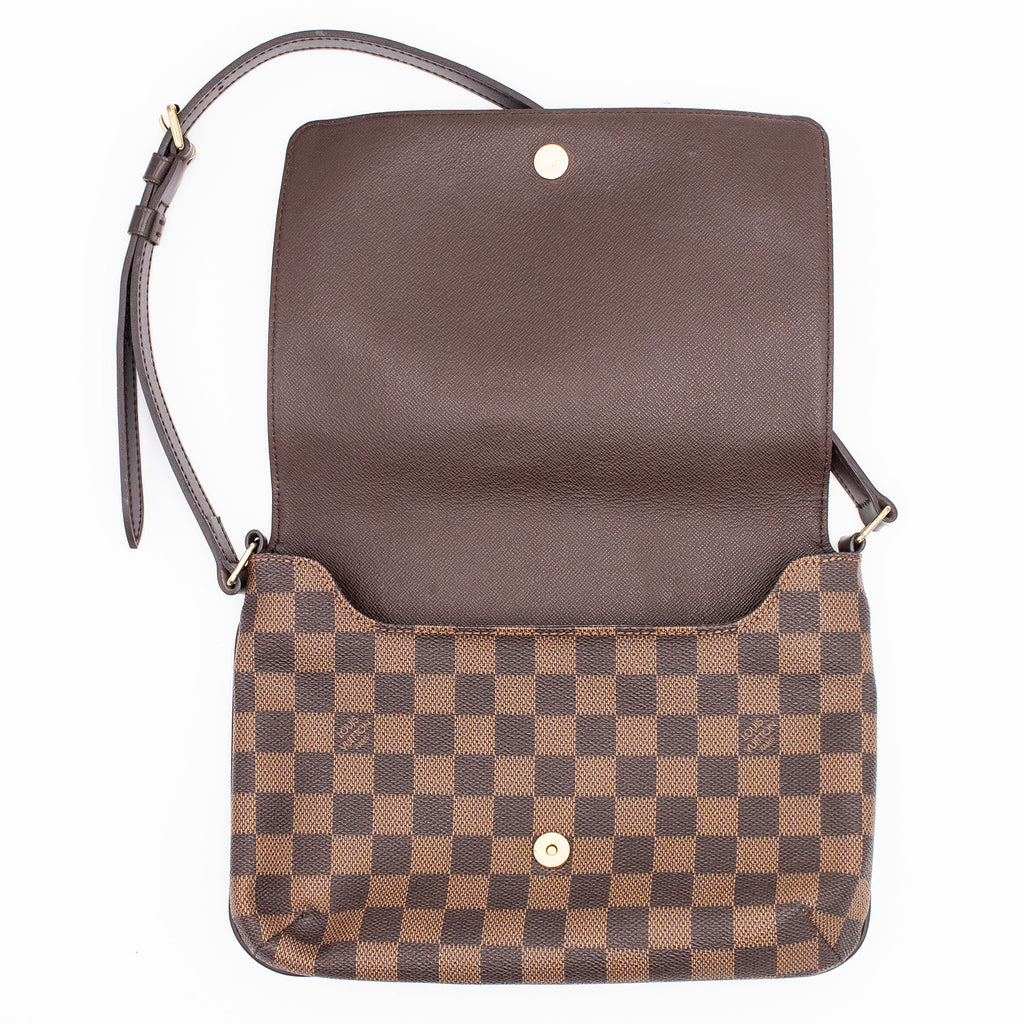 Louis Vuitton Mussette Tango Leather Handbag